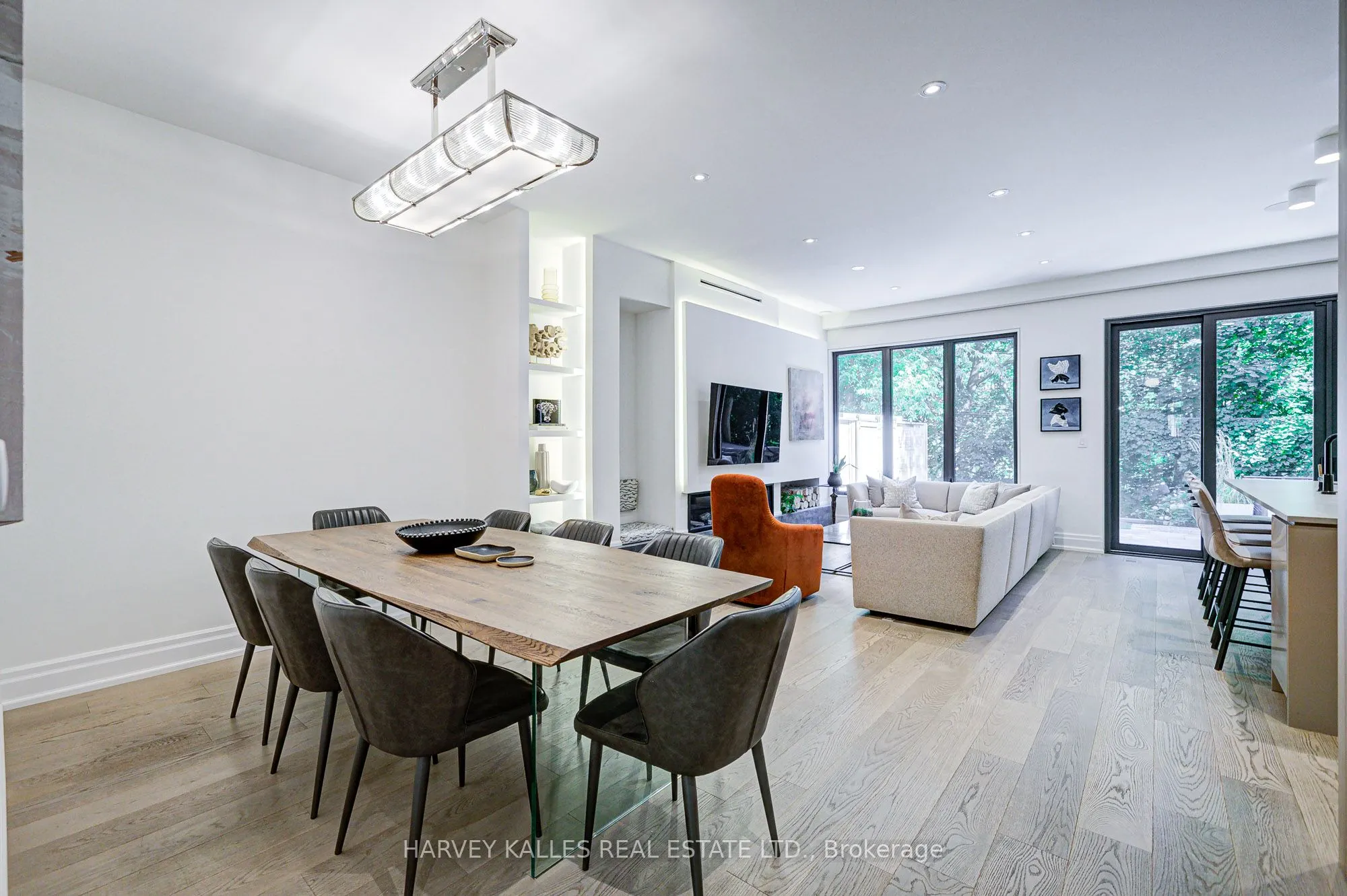 569 Arlington Avenue