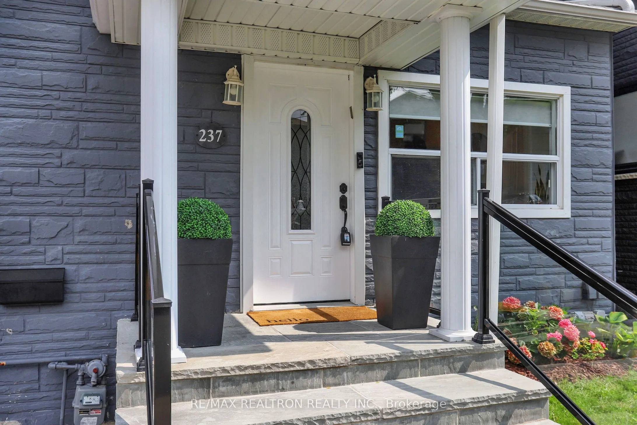 237 Winnett Avenue