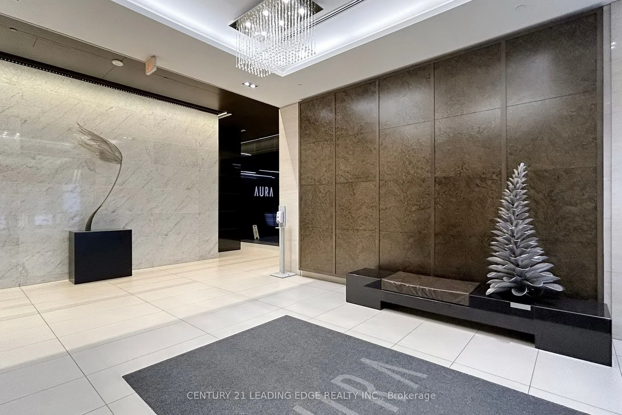 386 Yonge Street, #1904