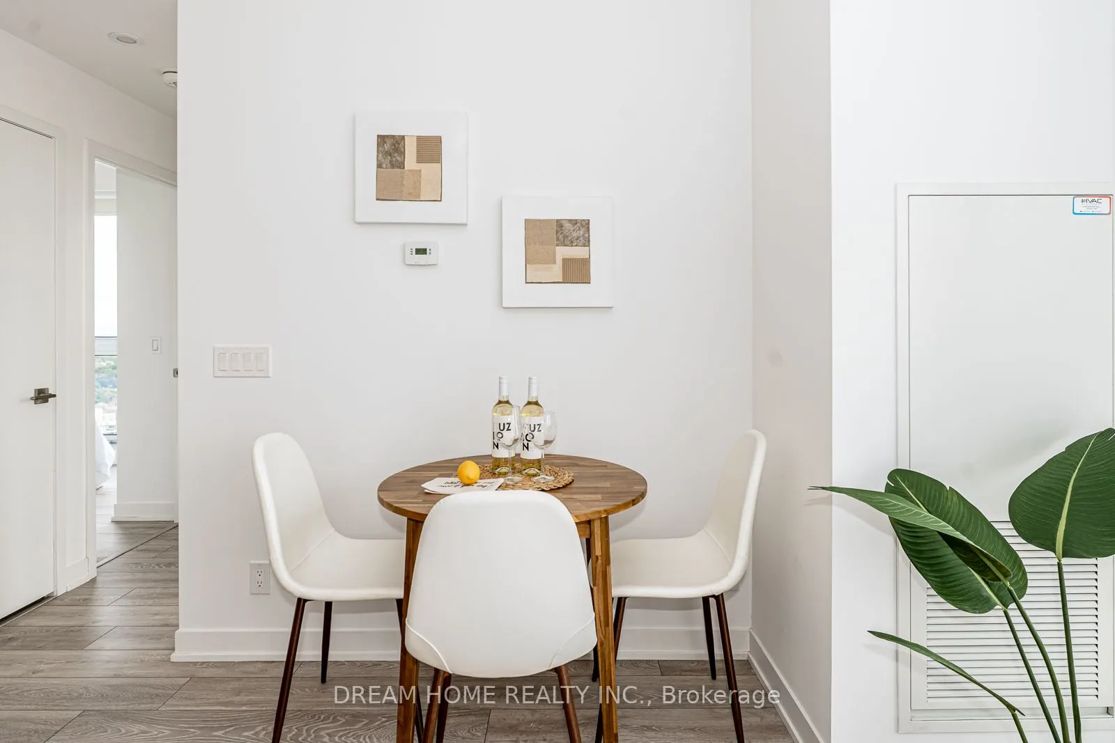 15 Holmes Avenue, #2511