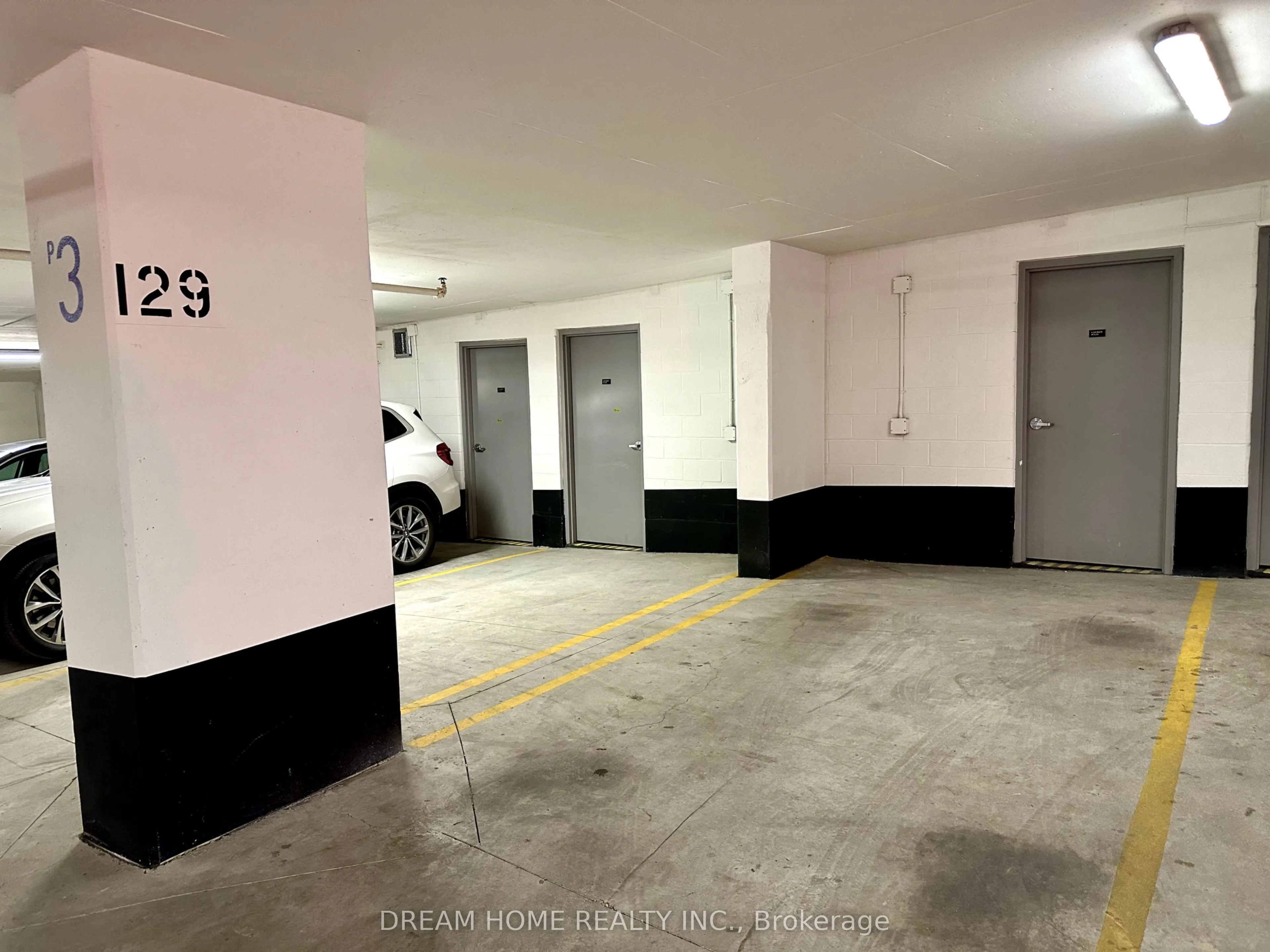 15 Holmes Avenue, #2511