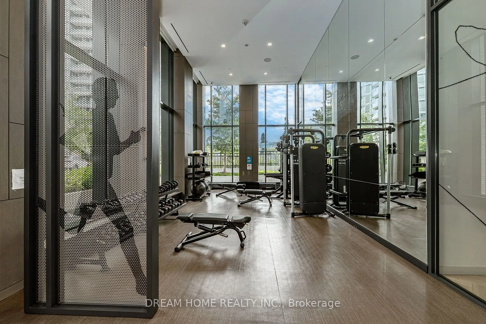 15 Holmes Avenue, #2511
