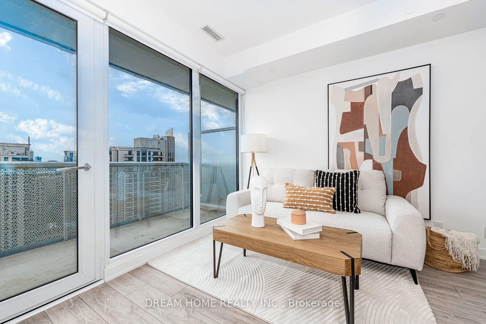 15 Holmes Avenue, #2511