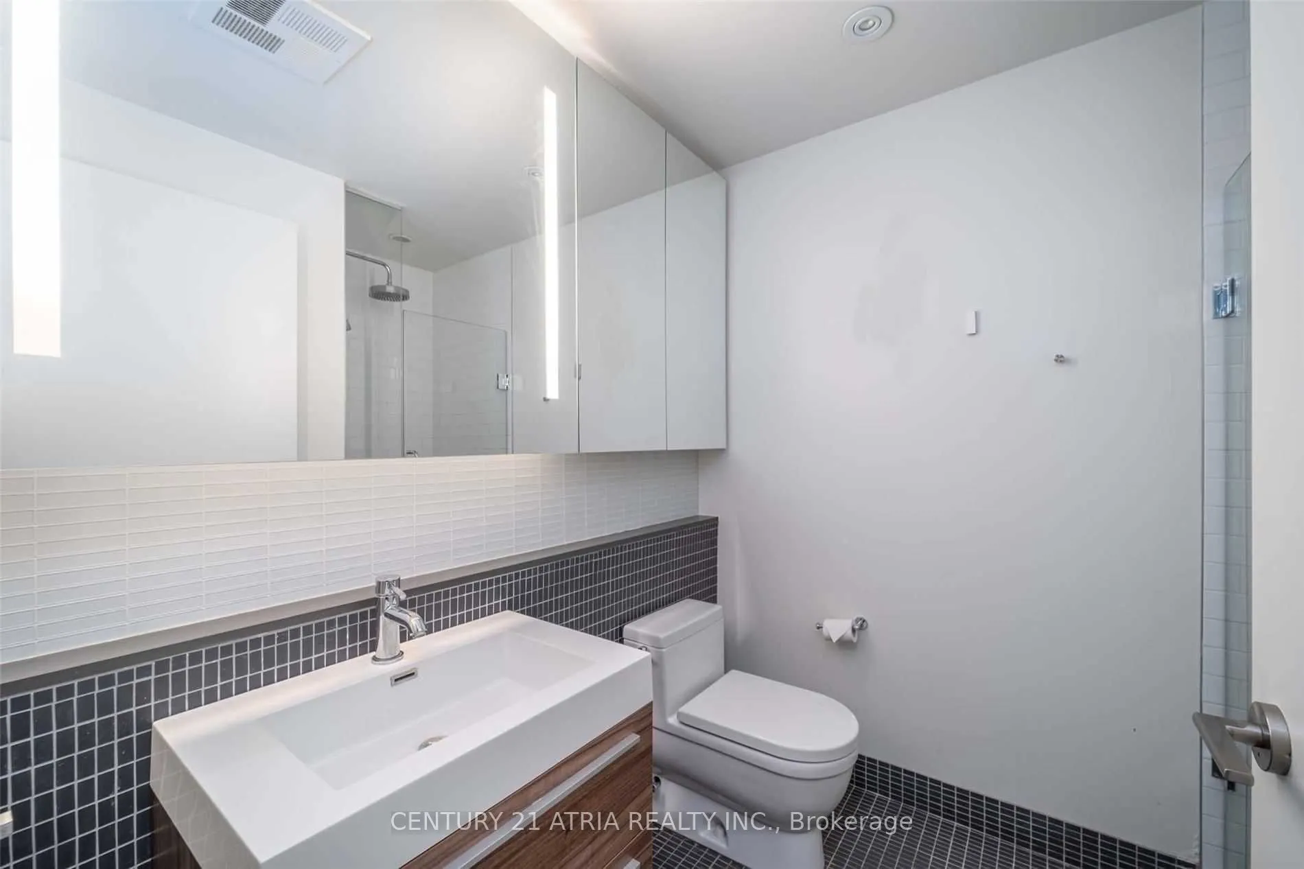 8 Dovercourt Road, #208