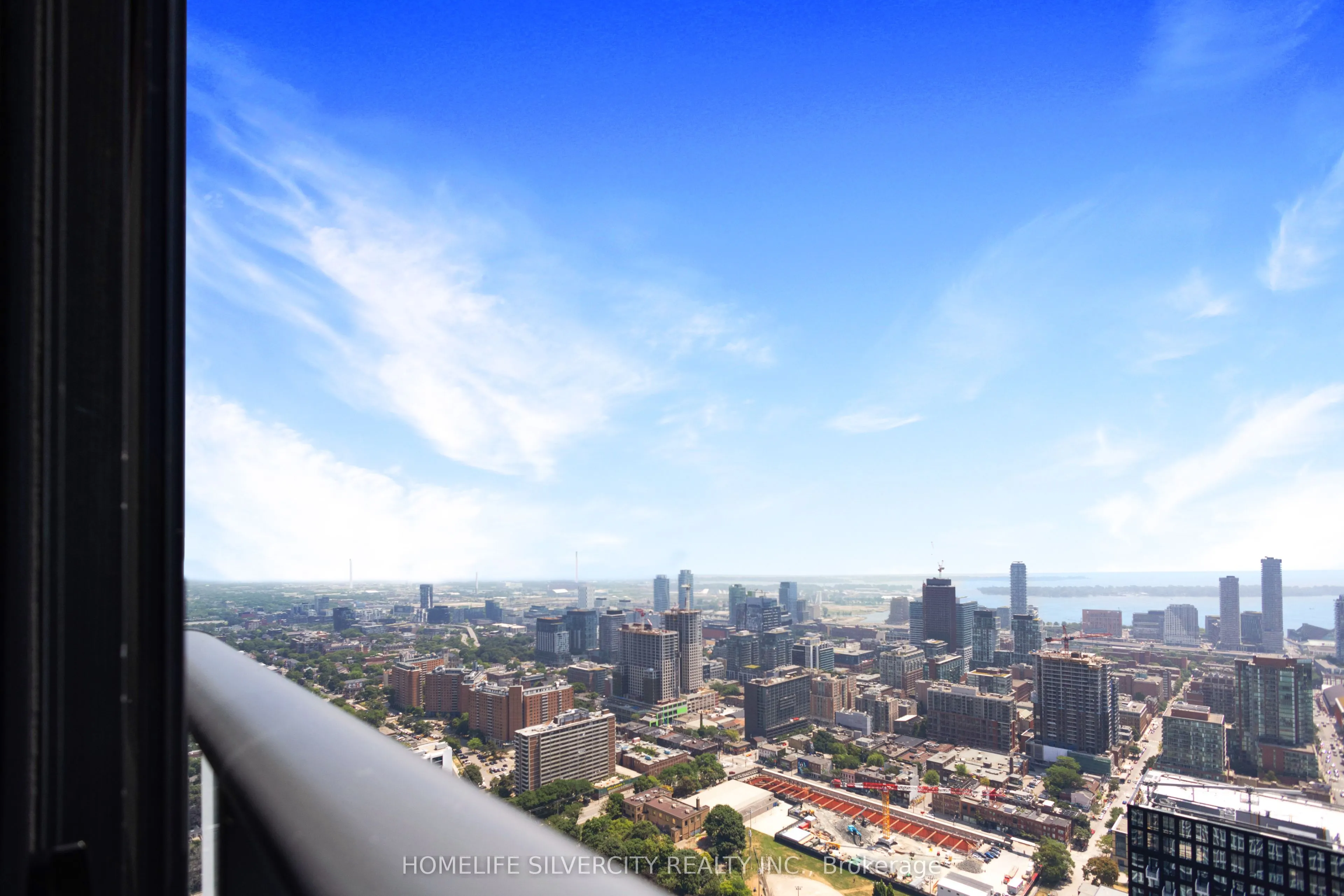 181 Dundas Street E, #Ph8