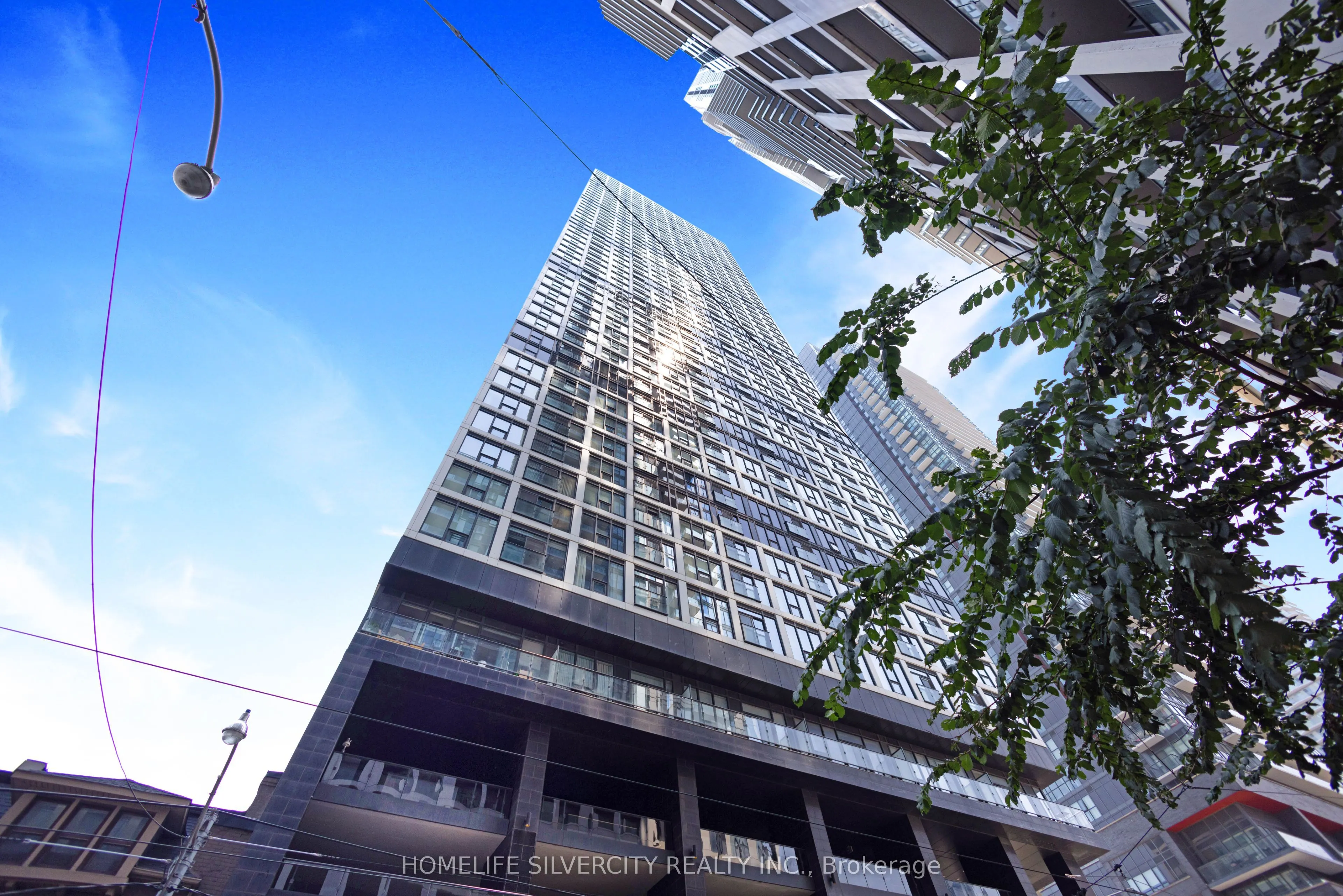181 Dundas Street E, #Ph8