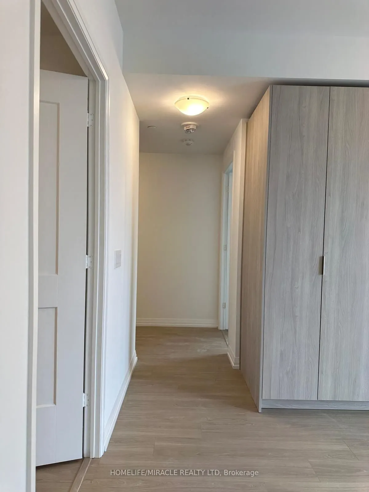 28 Widmer Street, #3927