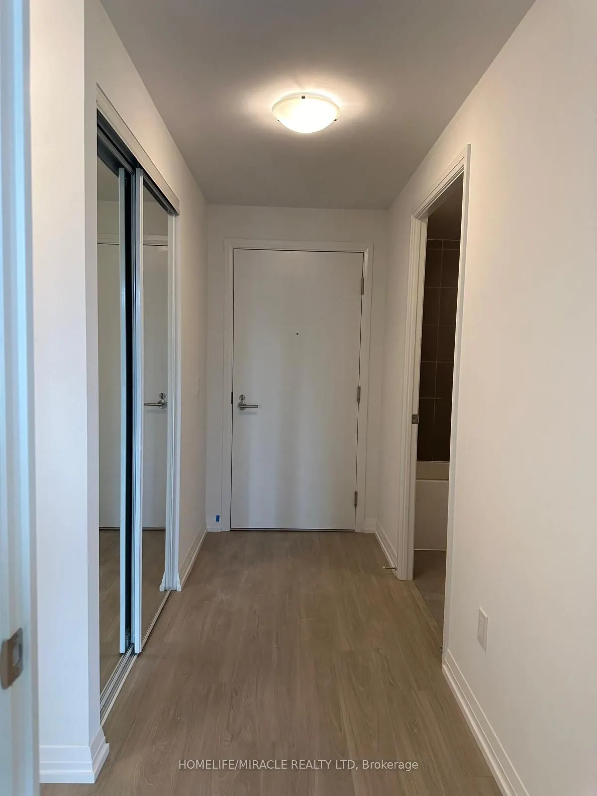 28 Widmer Street, #3927