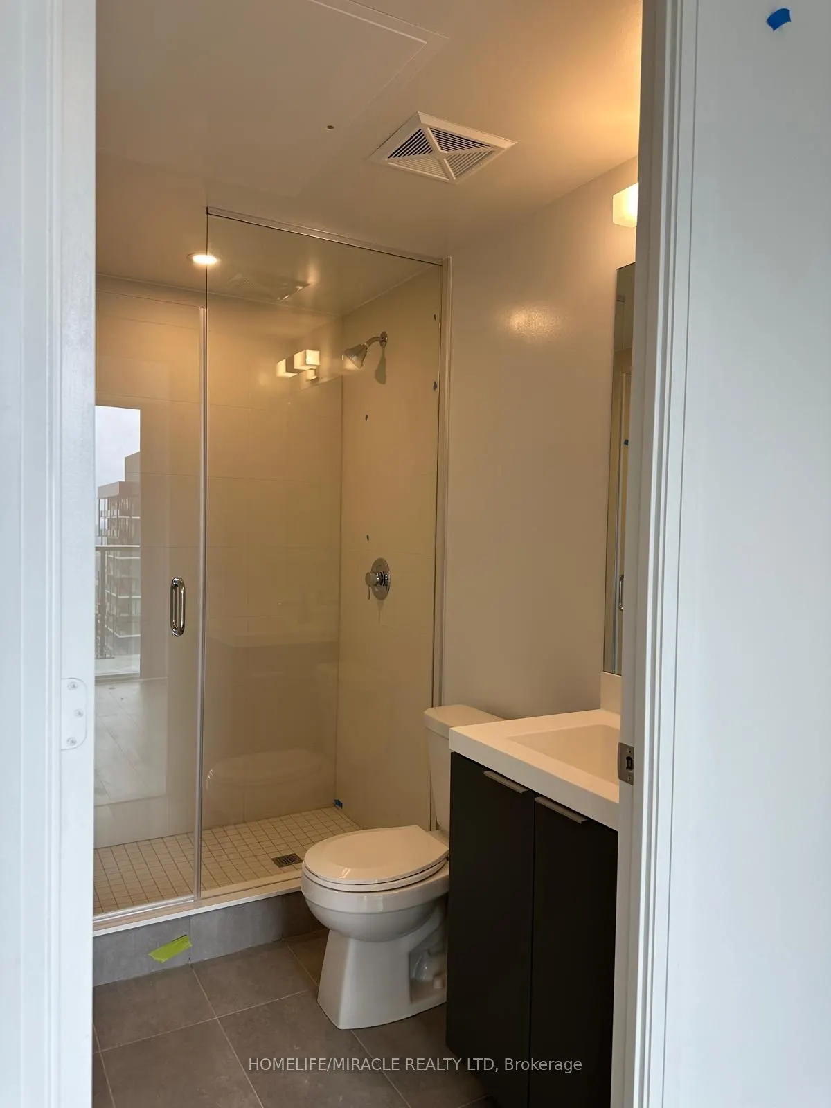 28 Widmer Street, #3927