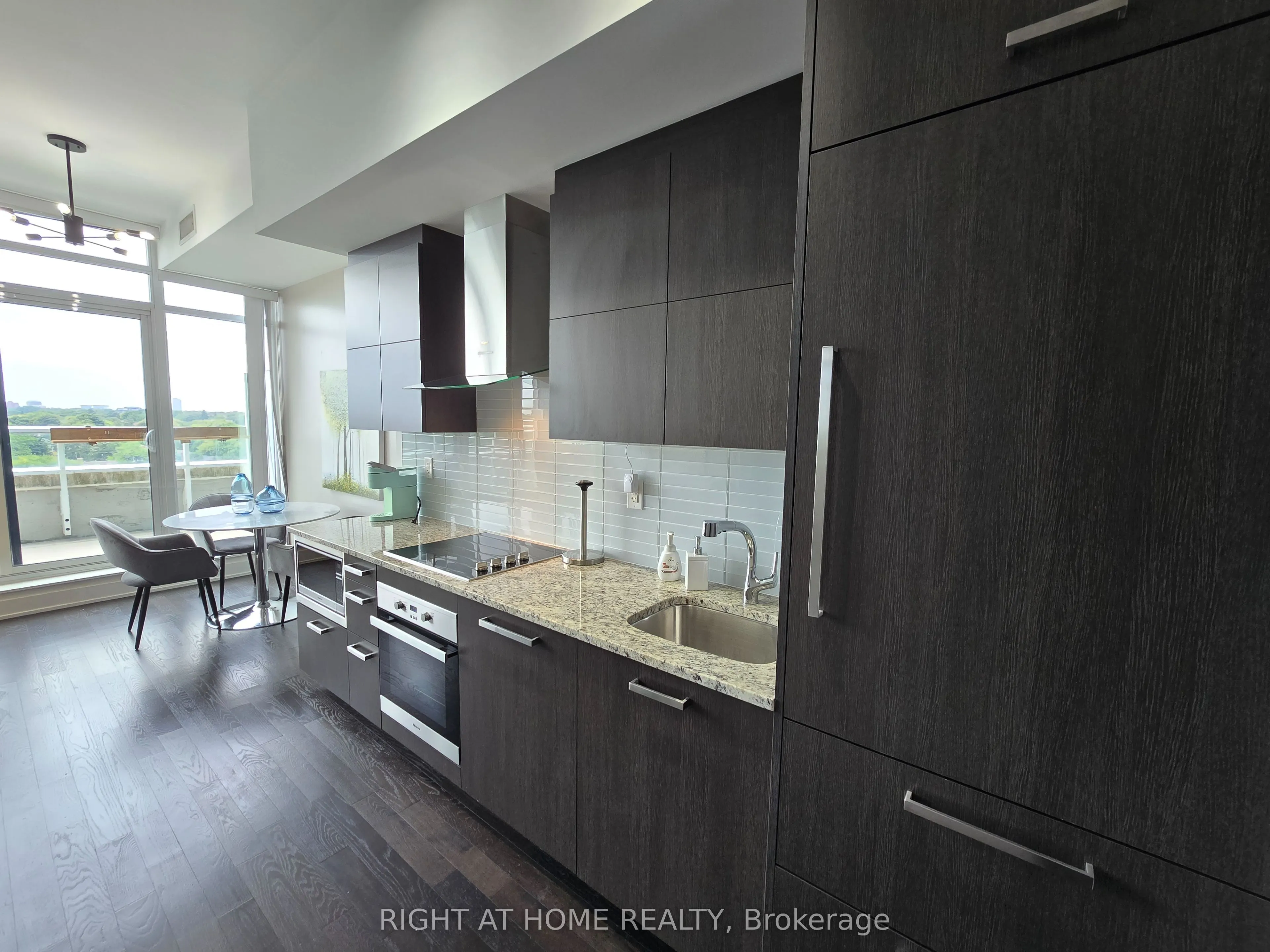 3018 Yonge Street, #1116