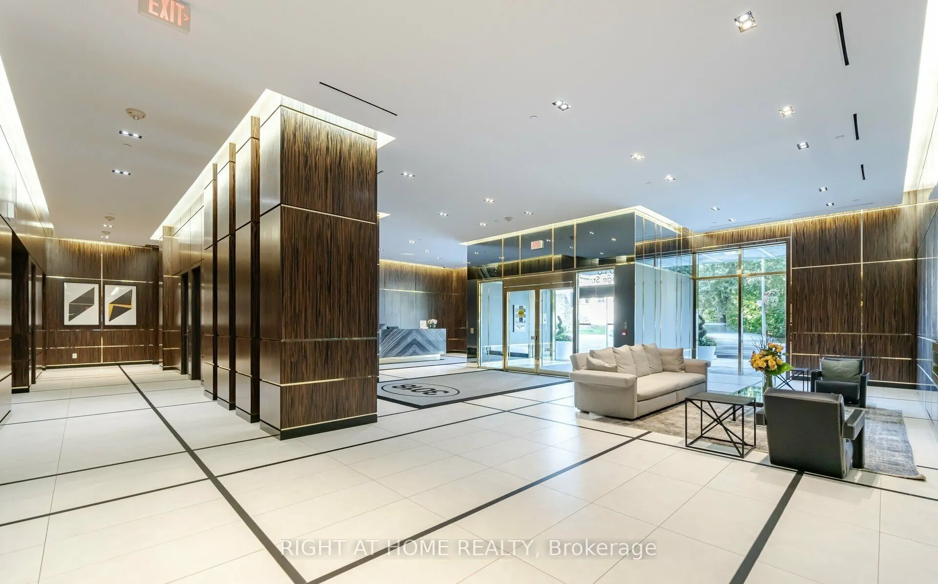3018 Yonge Street, #1116