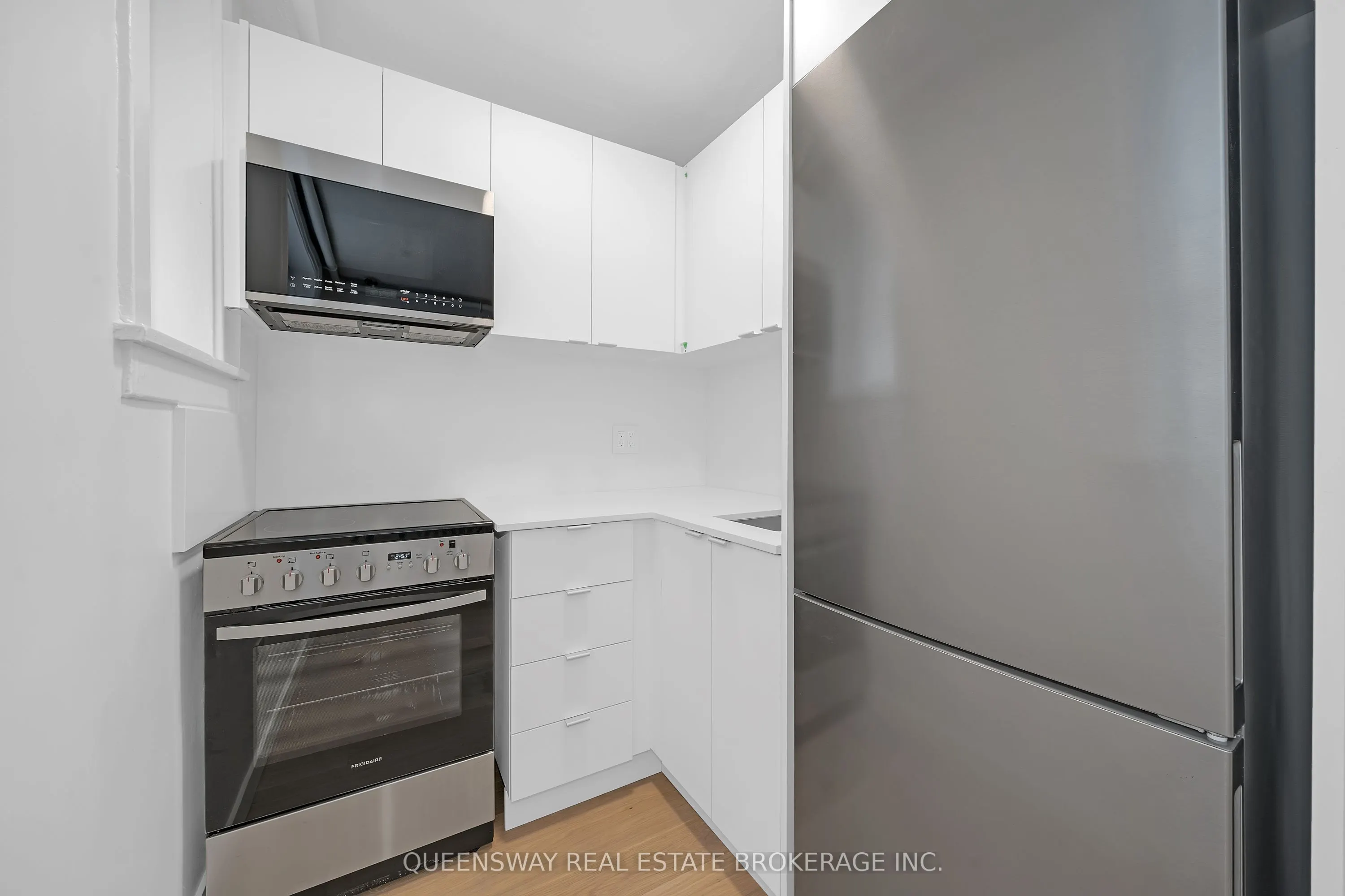 26 Balmoral Avenue, #103