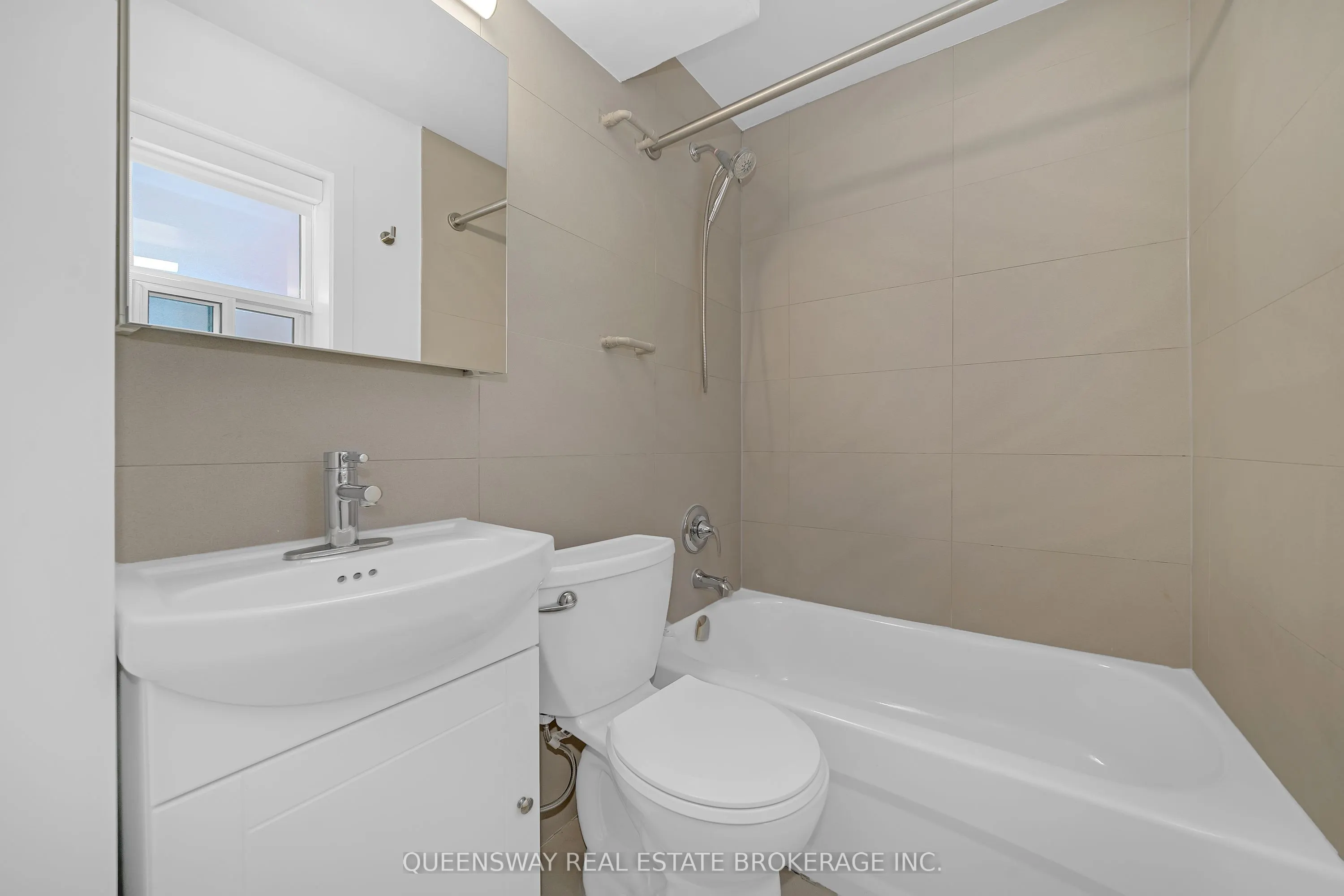26 Balmoral Avenue, #201