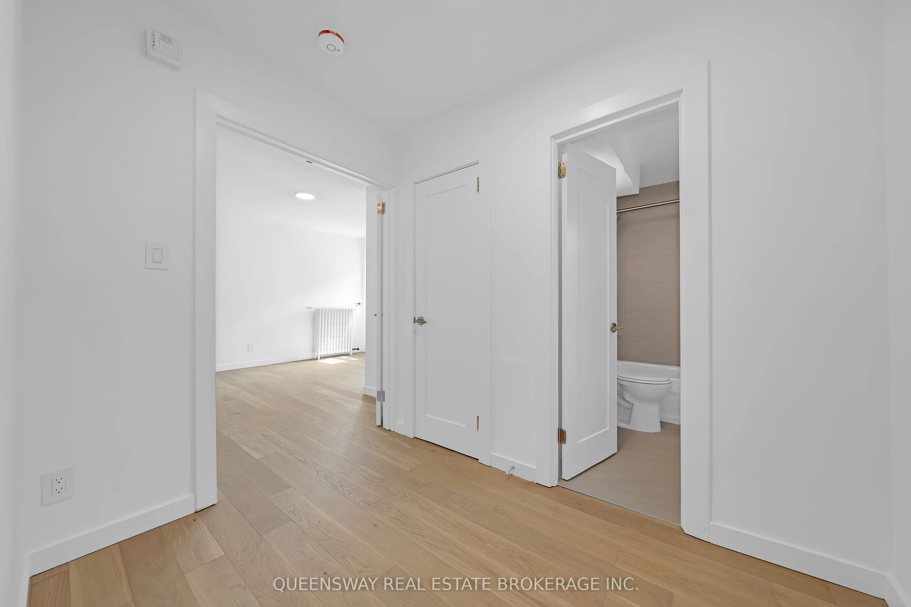 26 Balmoral Avenue, #201