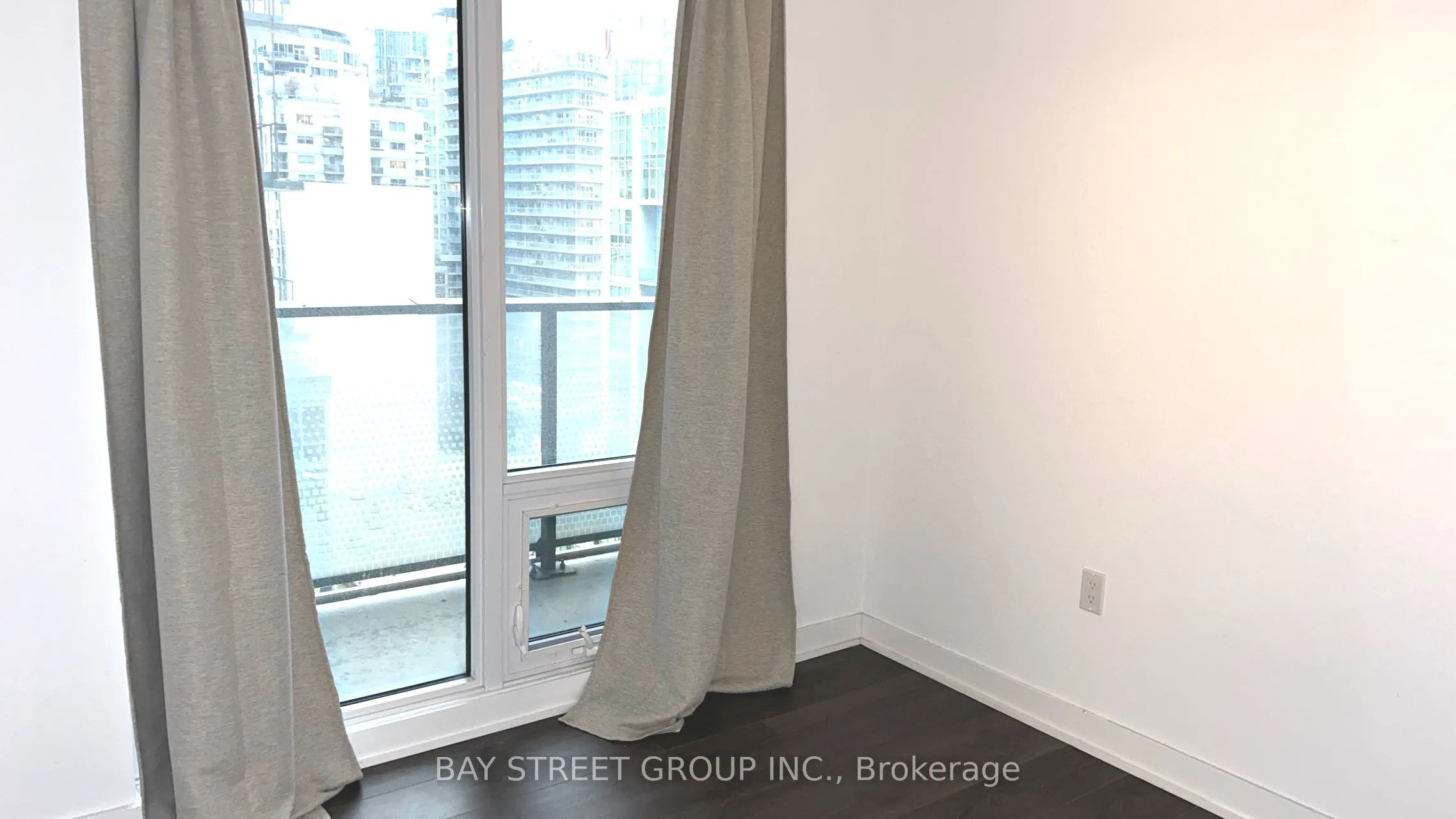 115 Blue Jays Way, #1602