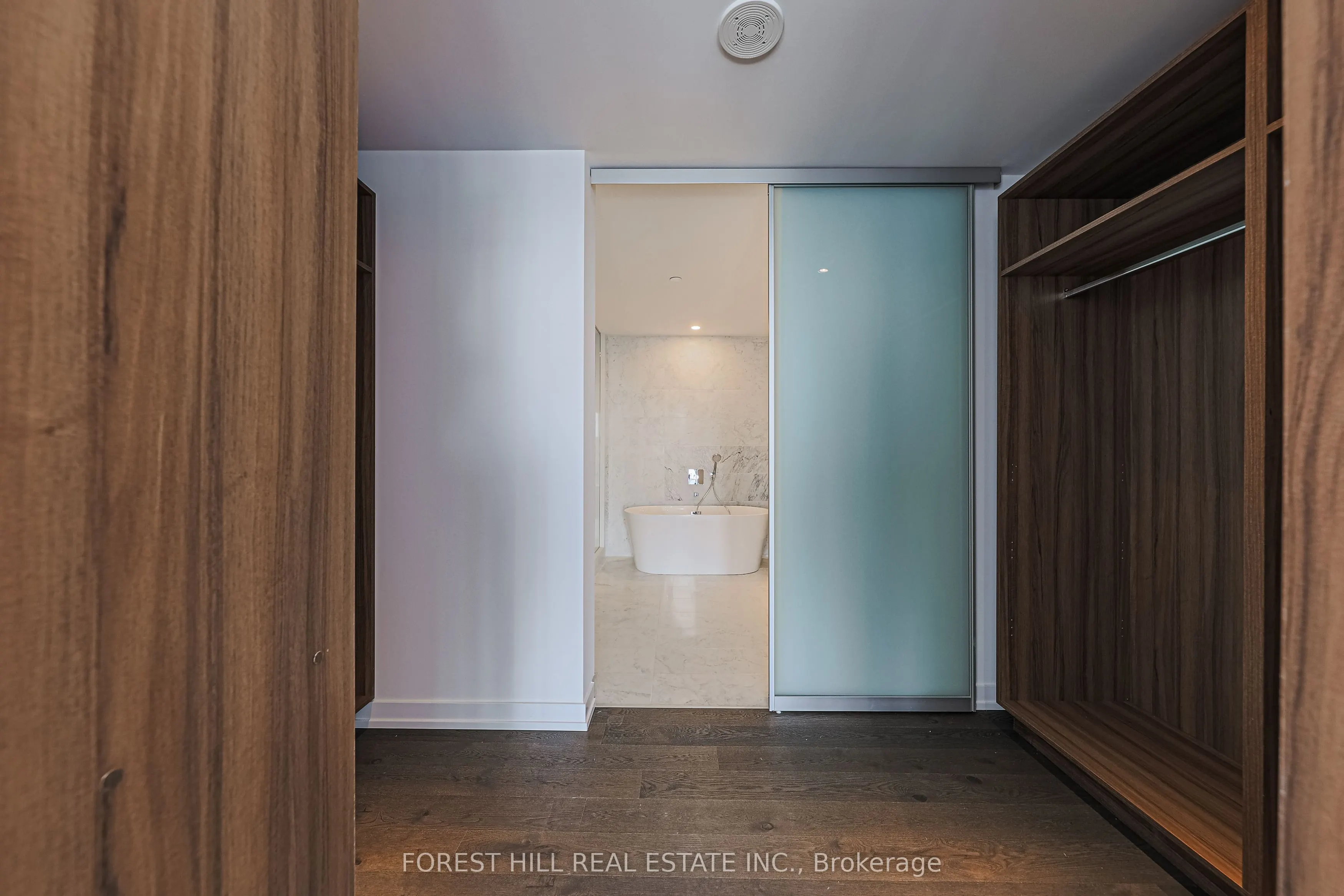 488 University Avenue, #4910