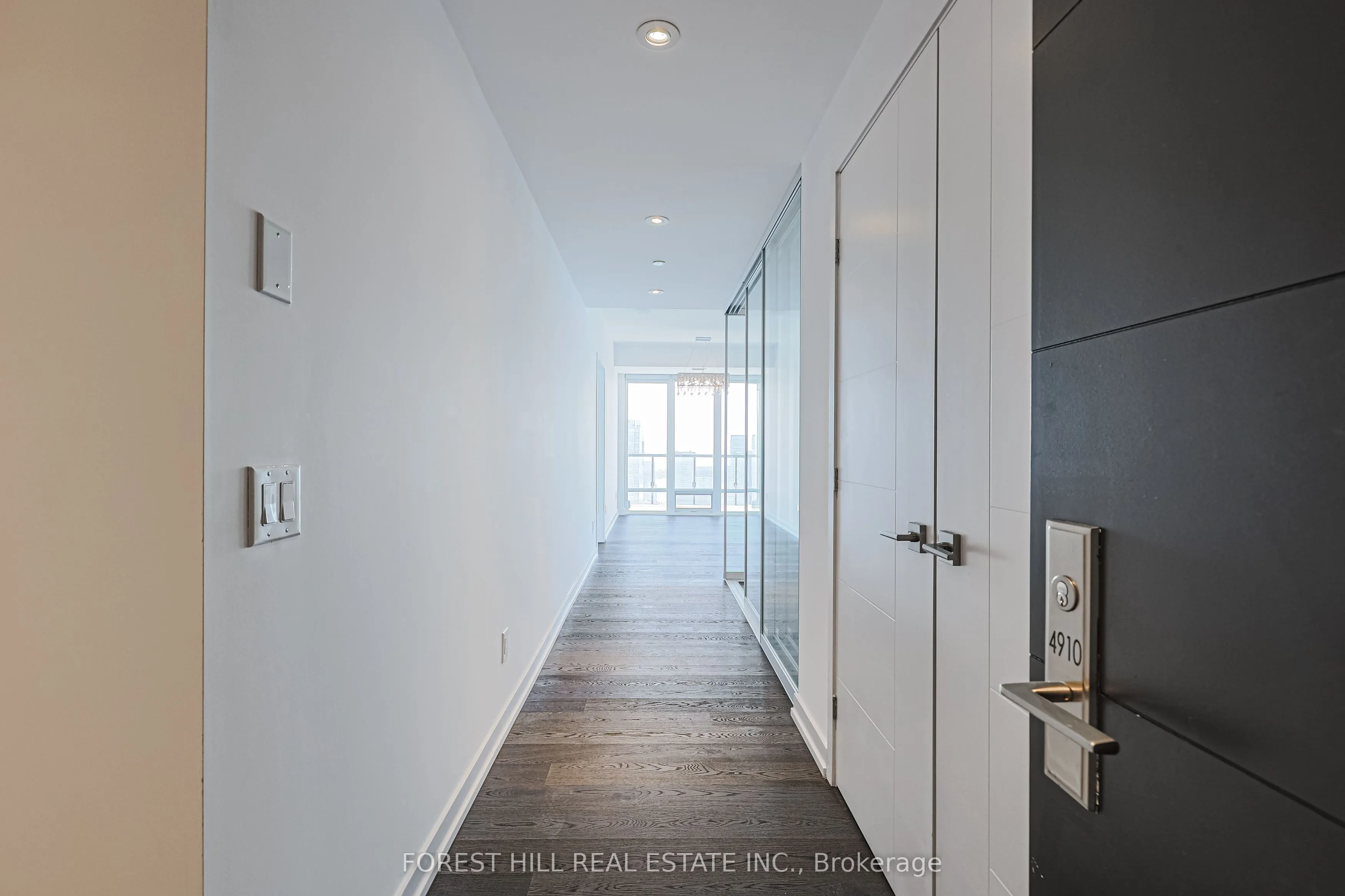 488 University Avenue, #4910