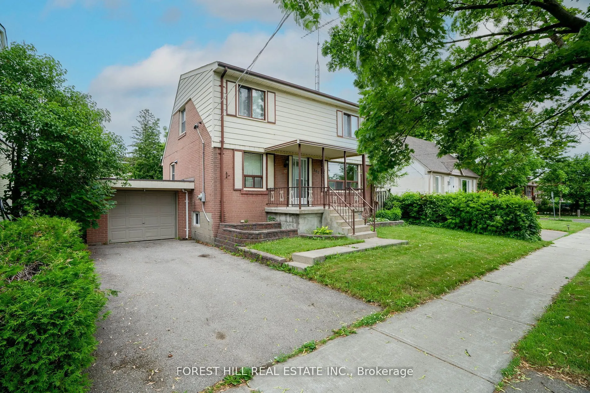 160 Pleasant Avenue