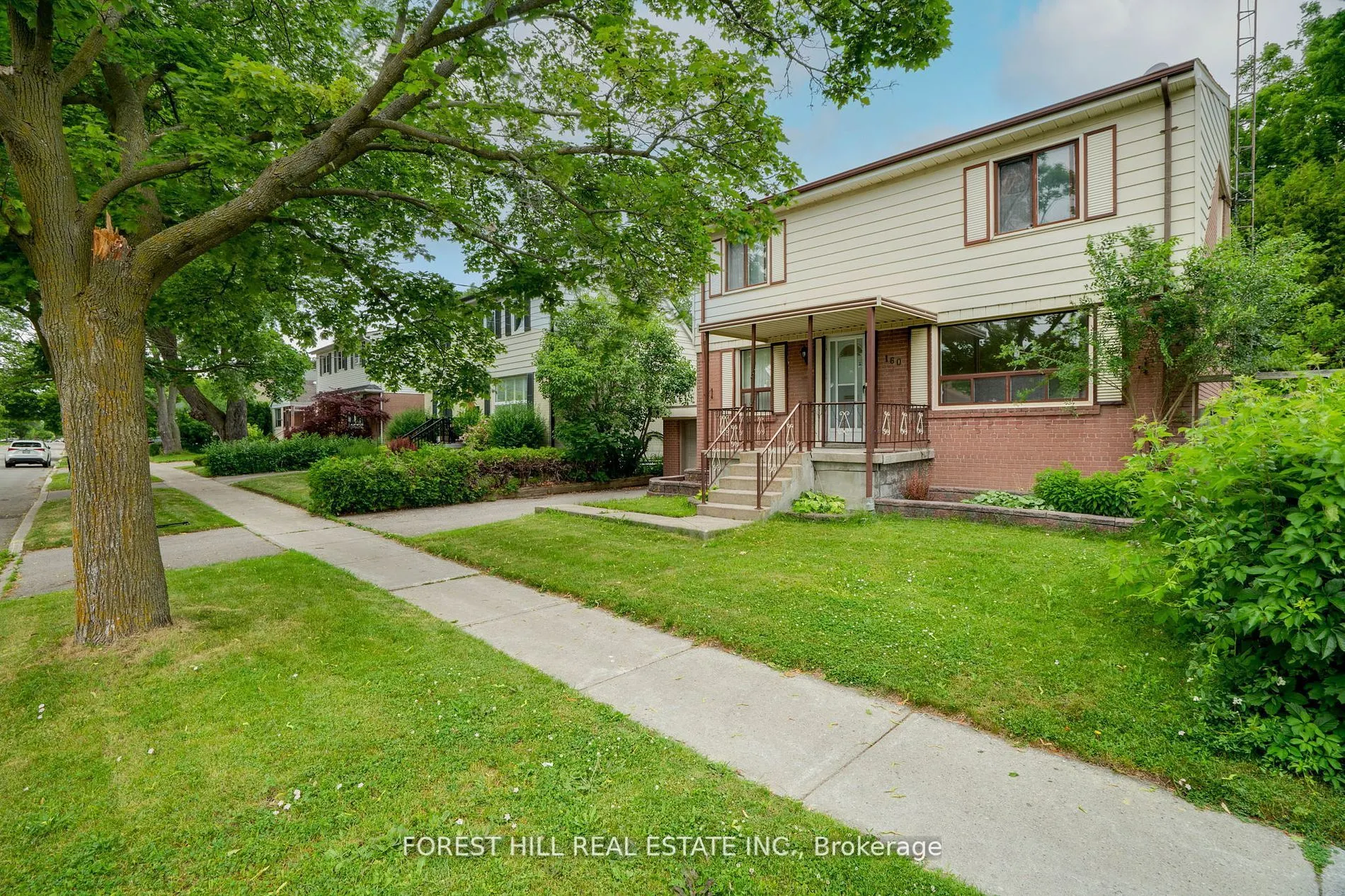 160 Pleasant Avenue