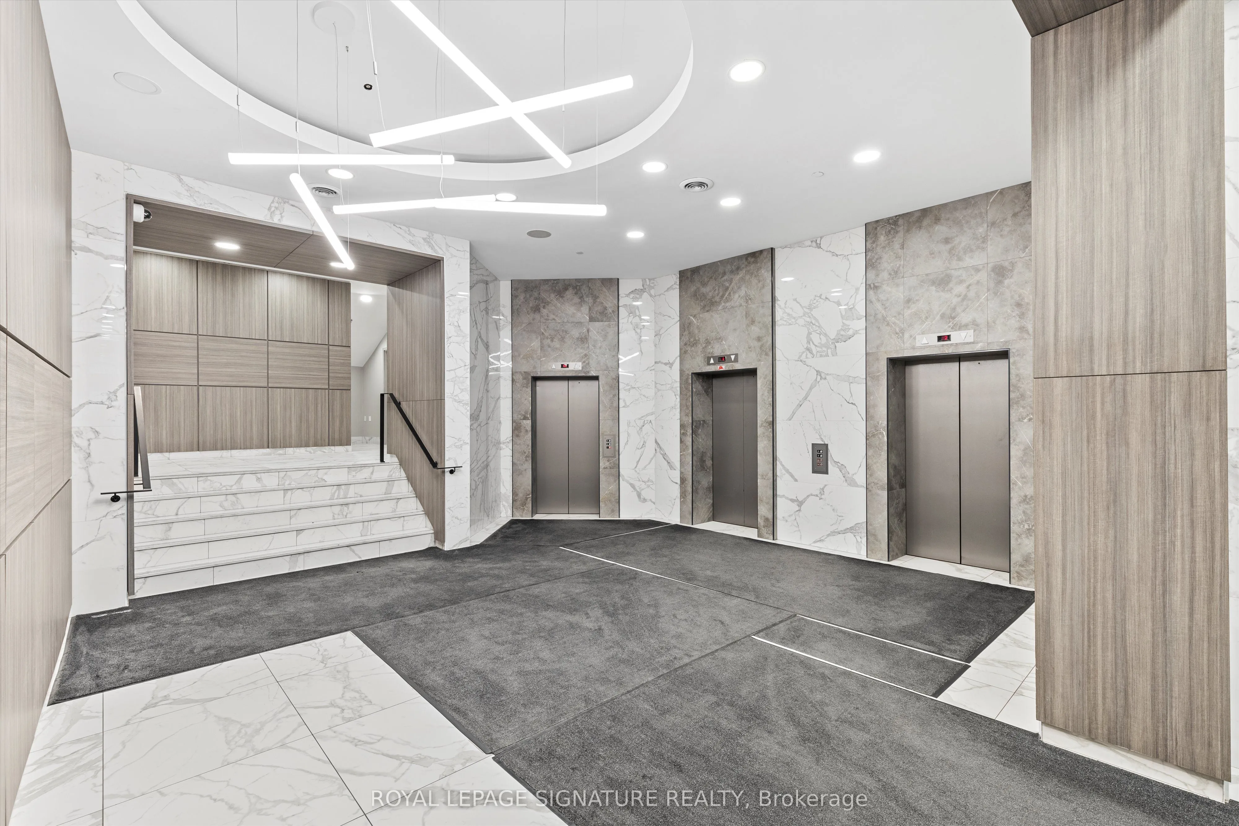 393 King Street W, #1201