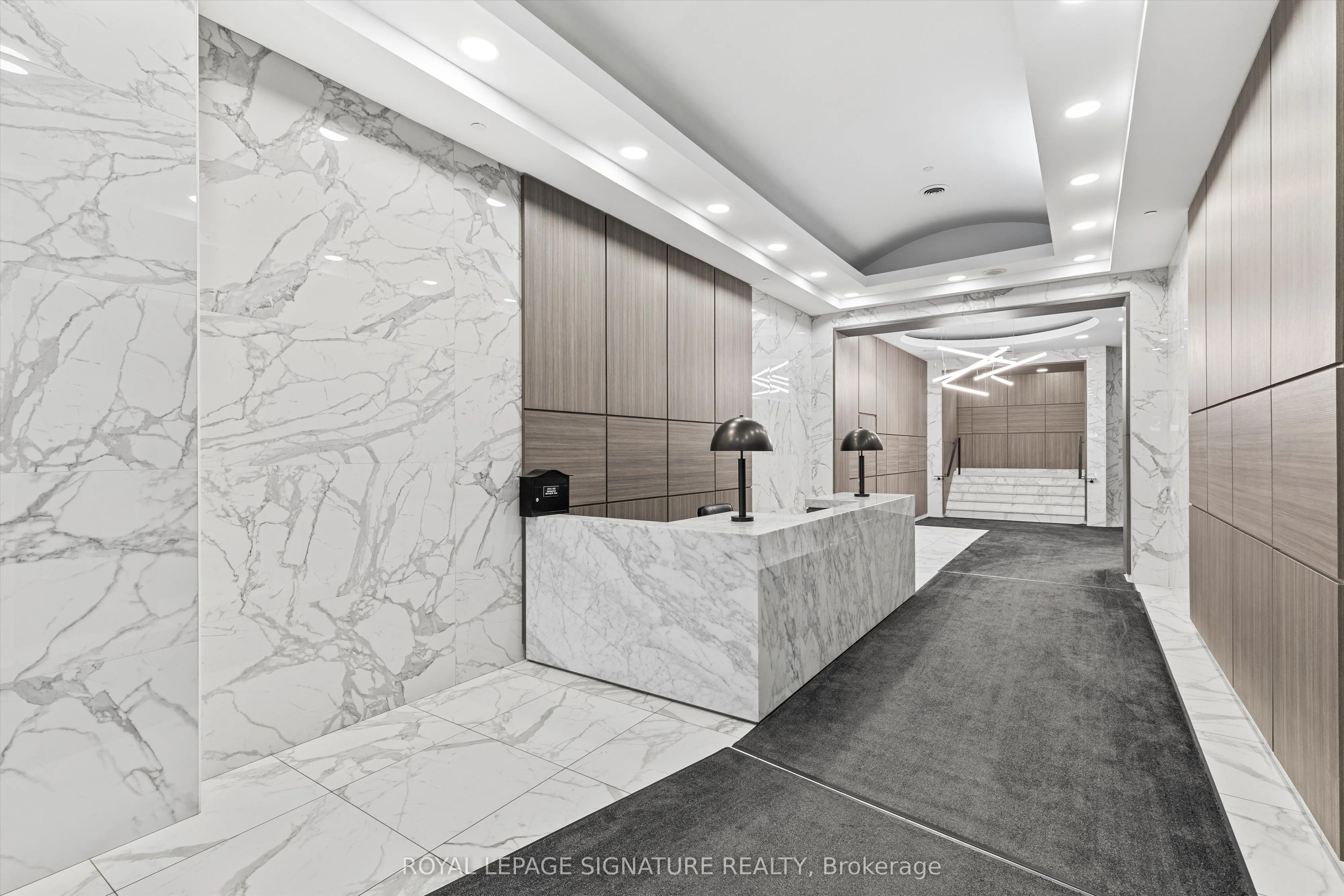 393 King Street W, #1201