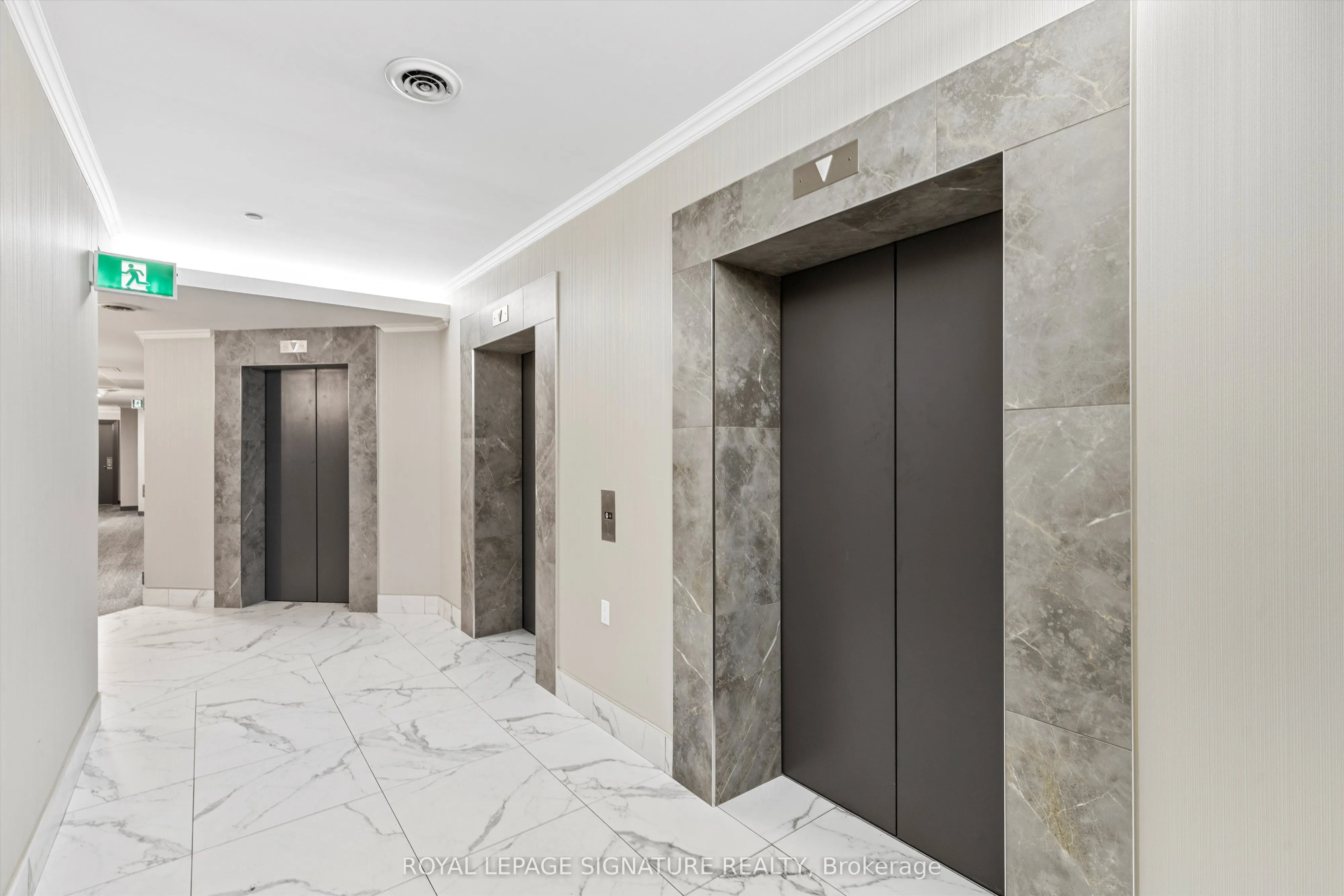 393 King Street W, #1201