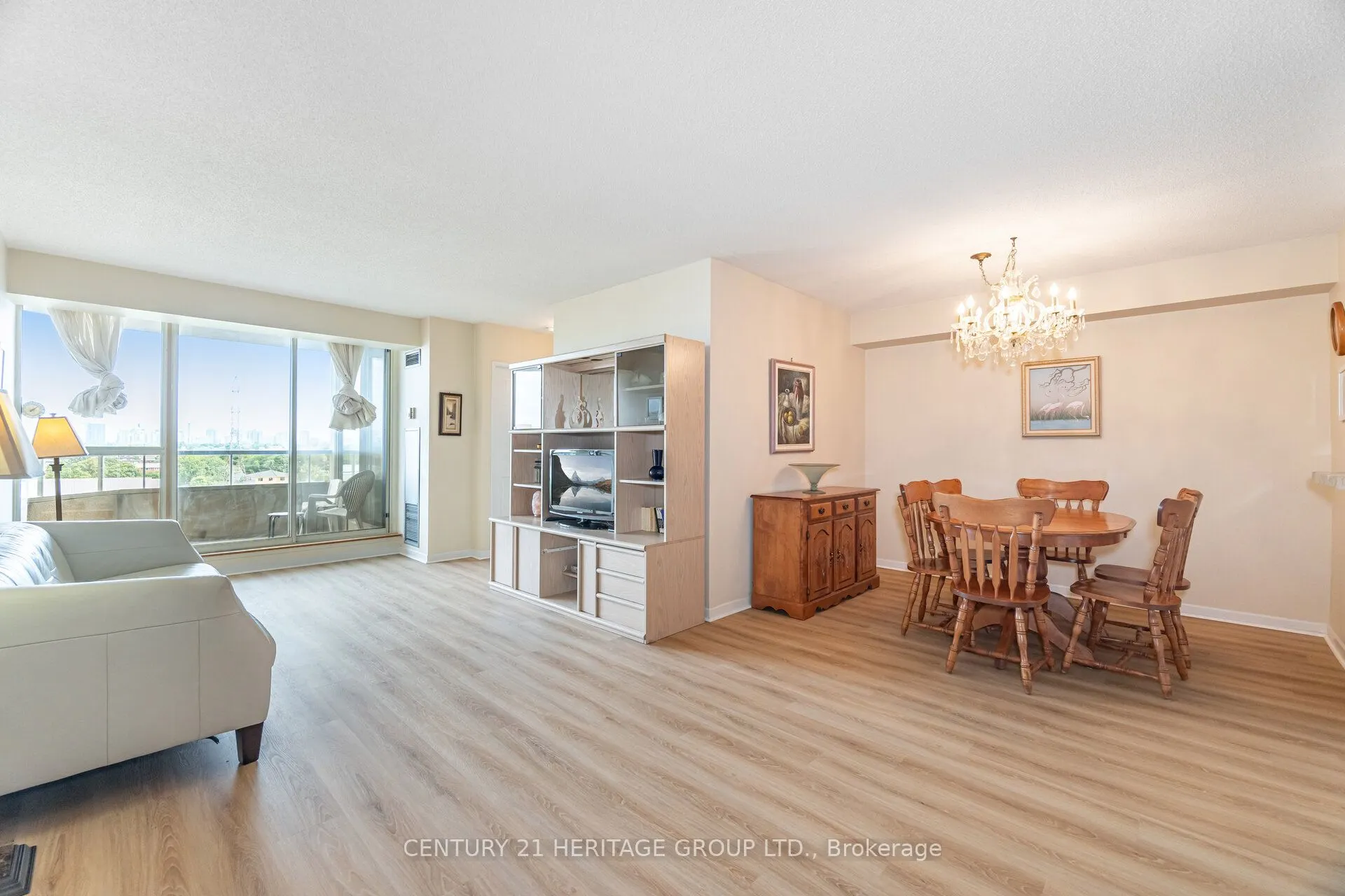 10 Torresdale Avenue, #910