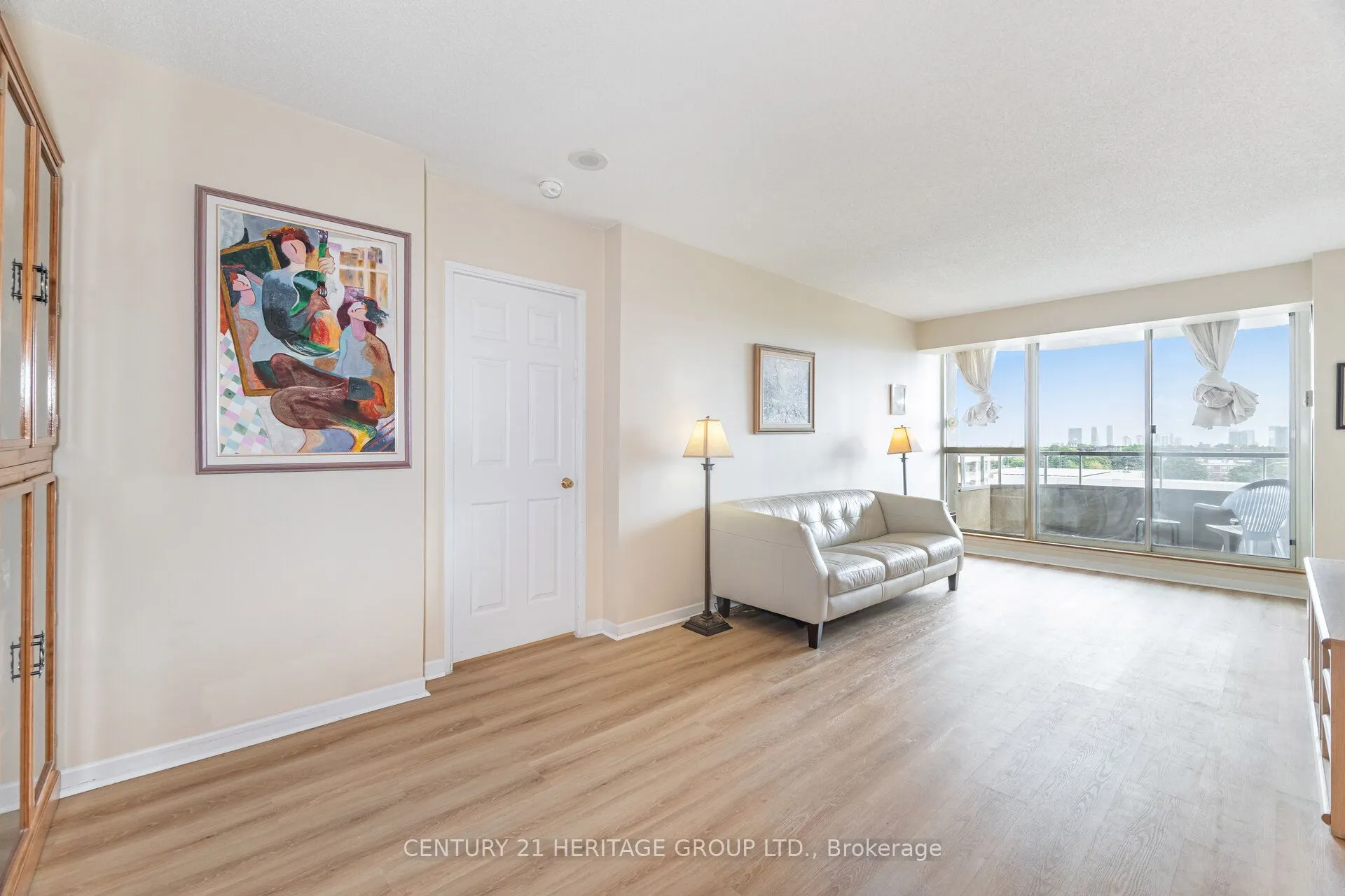 10 Torresdale Avenue, #910