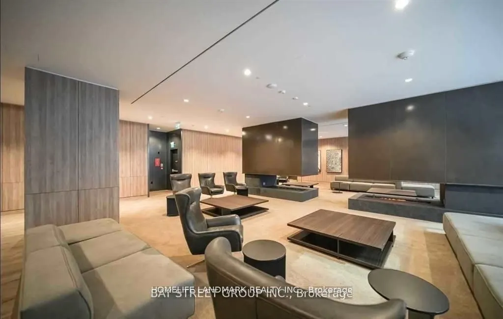 27 BATHURST Street, #1113