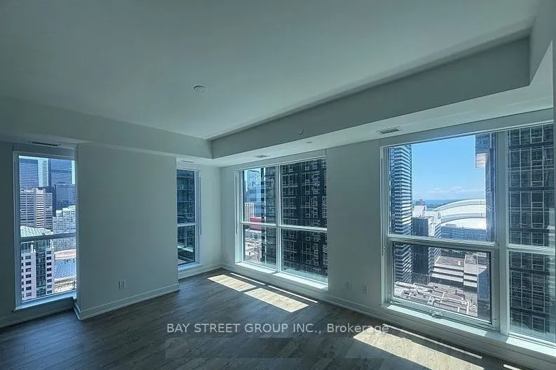 327 King Street W, #2302