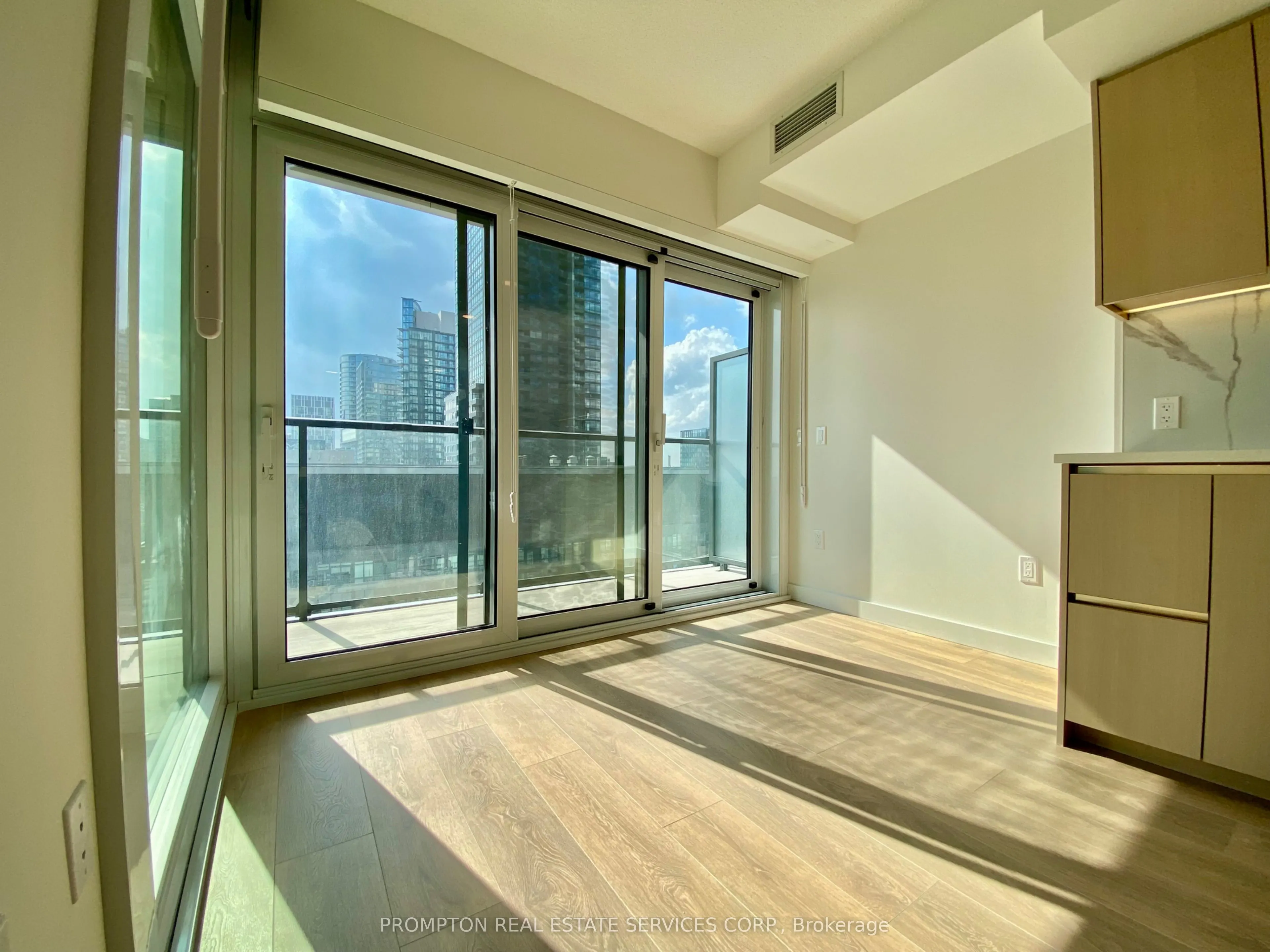 3 CONCORD CITYPLACE Way, #2112