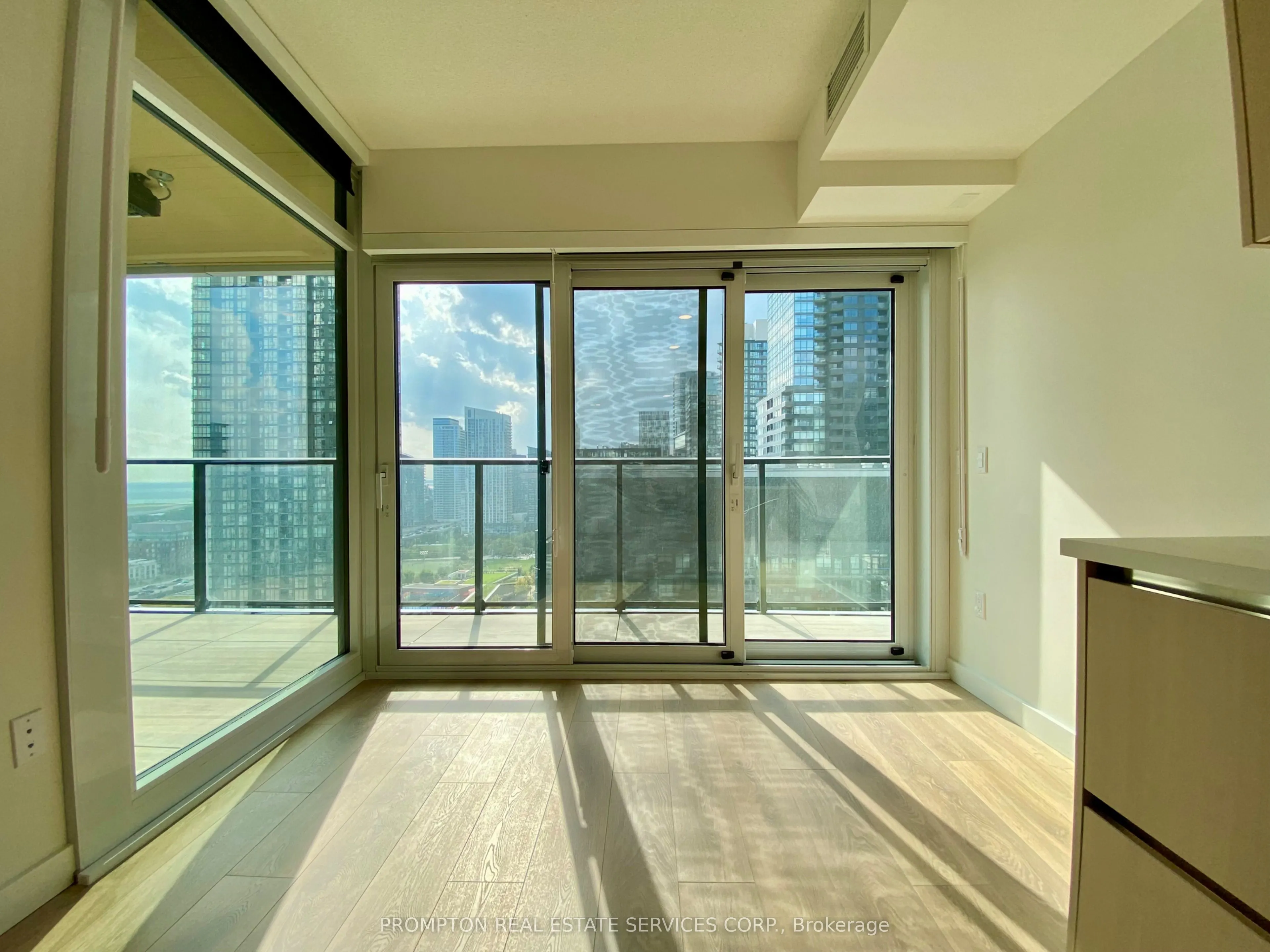 3 CONCORD CITYPLACE Way, #2112
