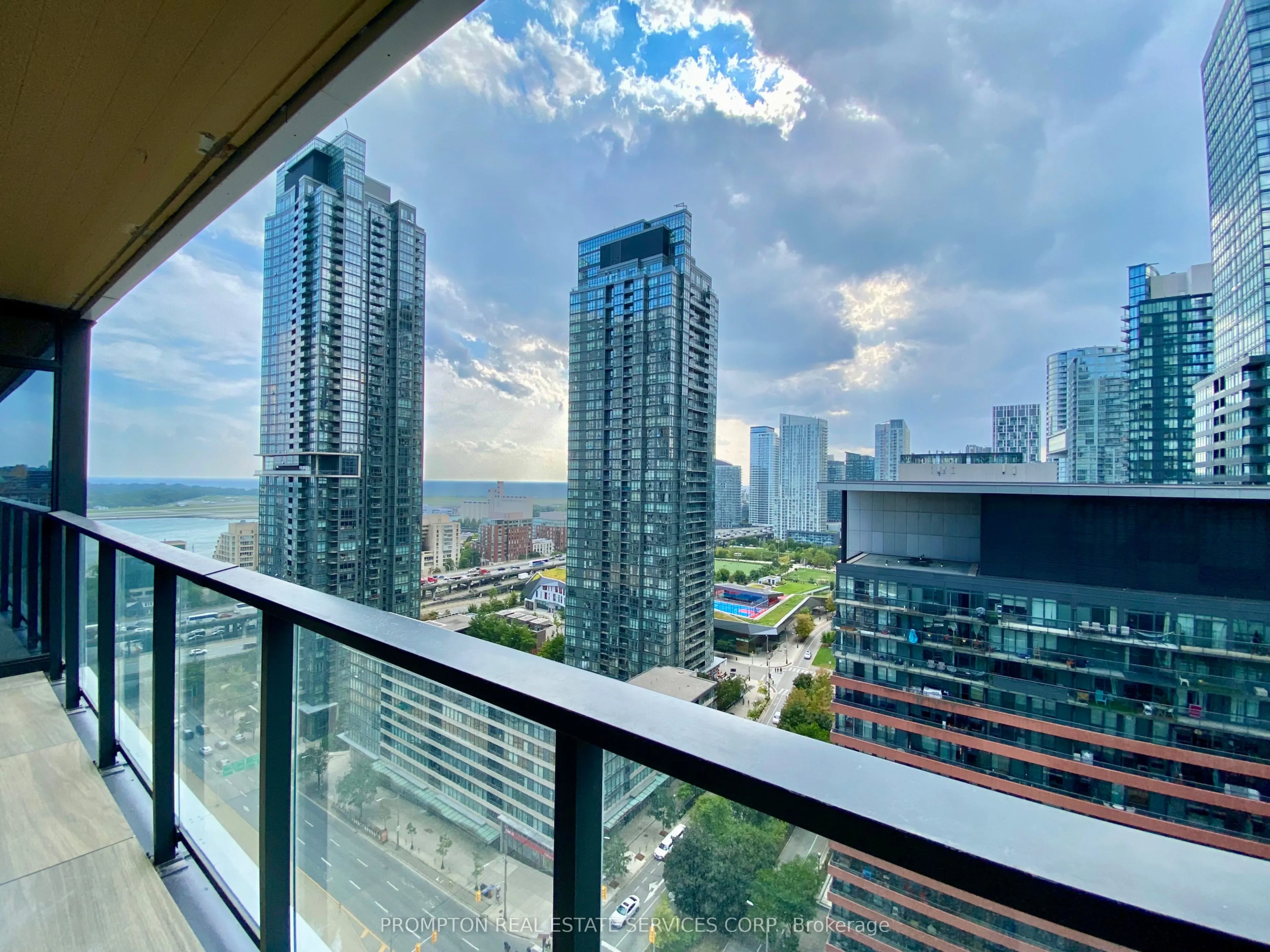 3 CONCORD CITYPLACE Way, #2112