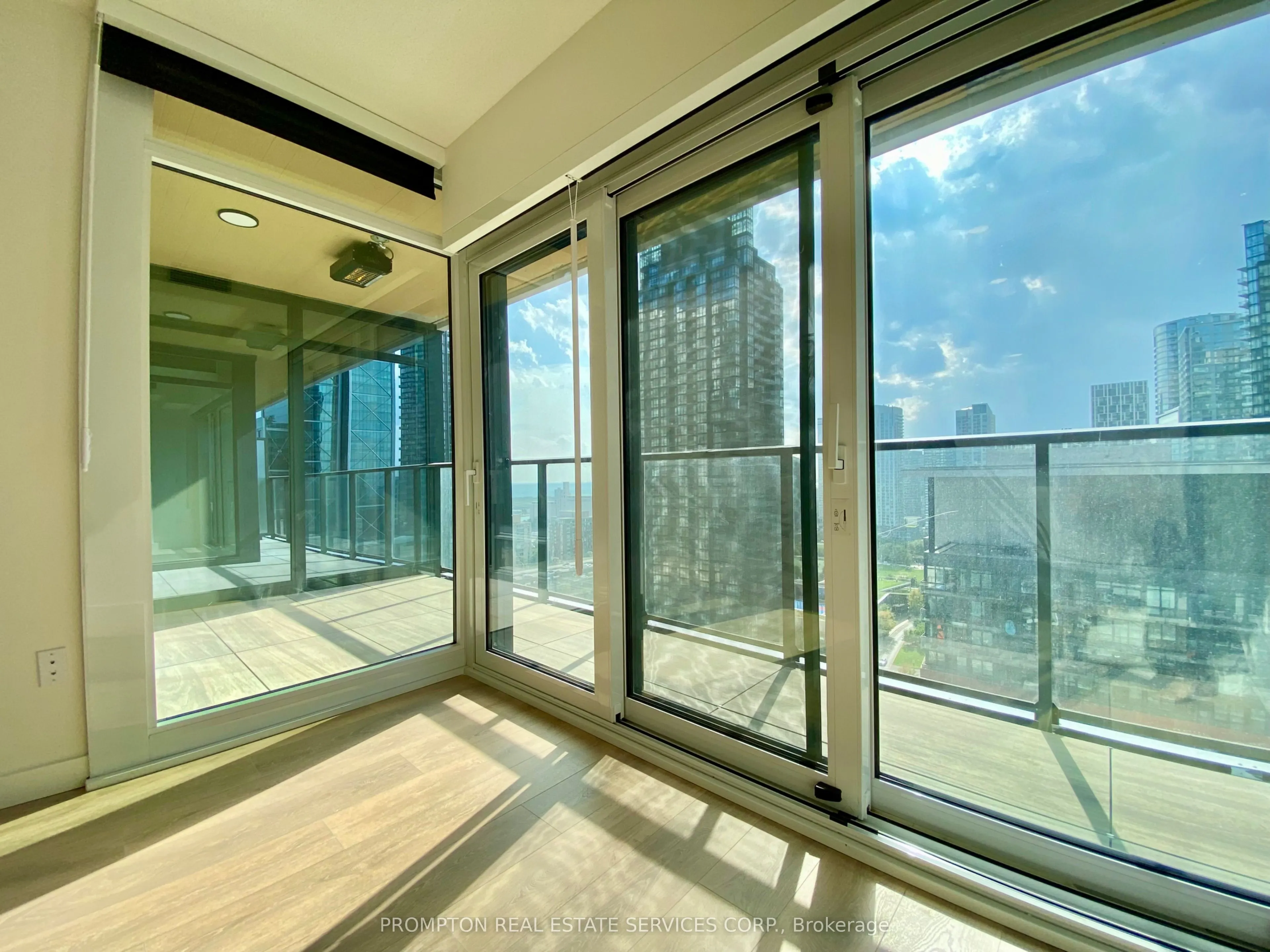 3 CONCORD CITYPLACE Way, #2112