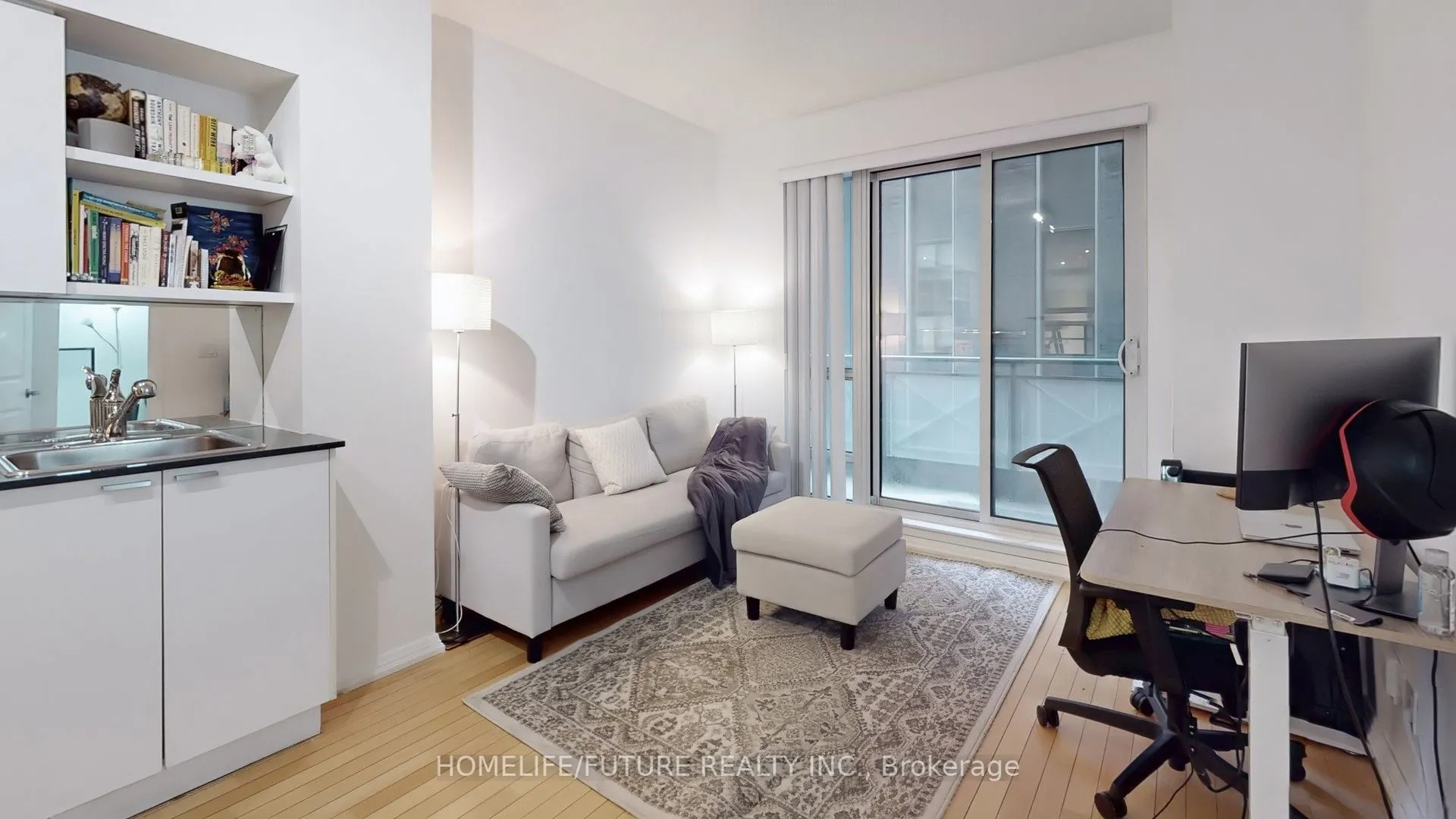 35 Hayden Street, #207