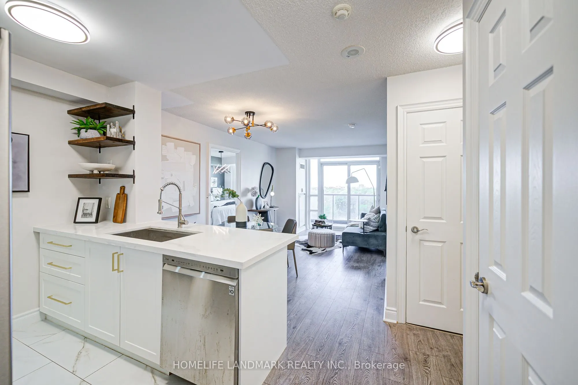 15 Greenview Avenue, #1011