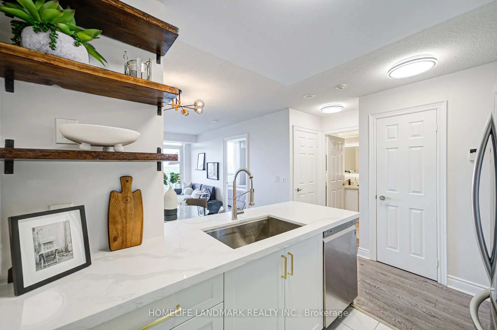 15 Greenview Avenue, #1011