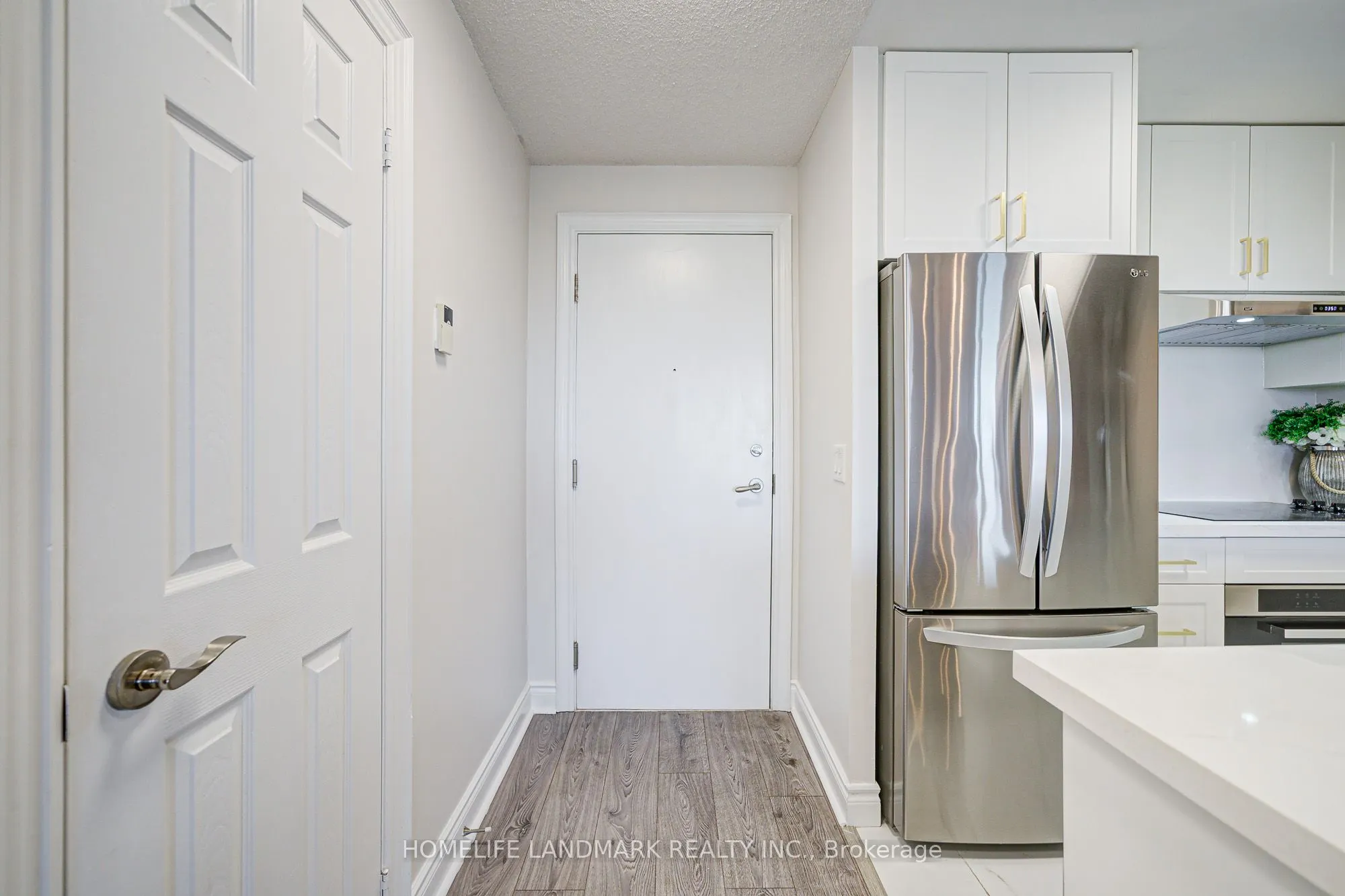 15 Greenview Avenue, #1011