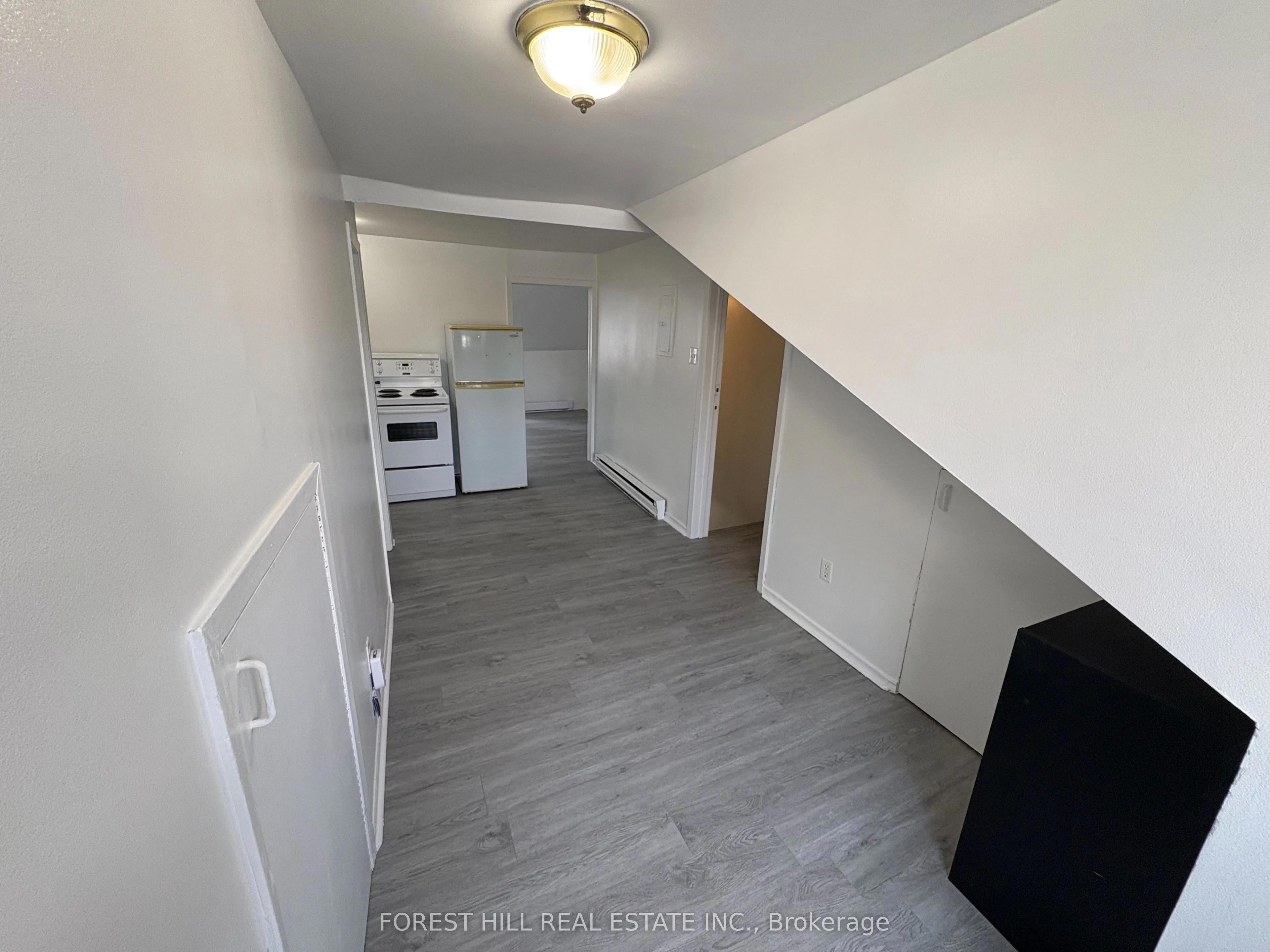 480 Queen Street W, #3