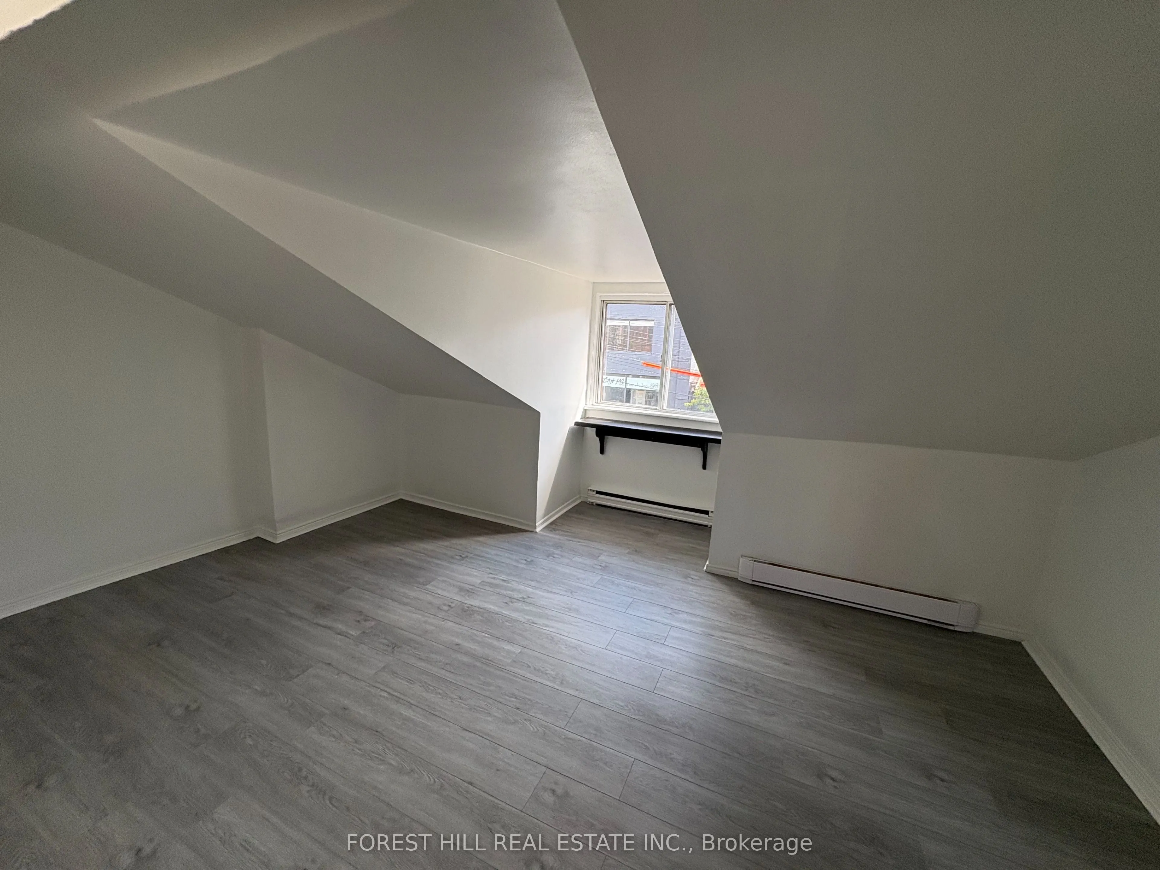 480 Queen Street W, #3