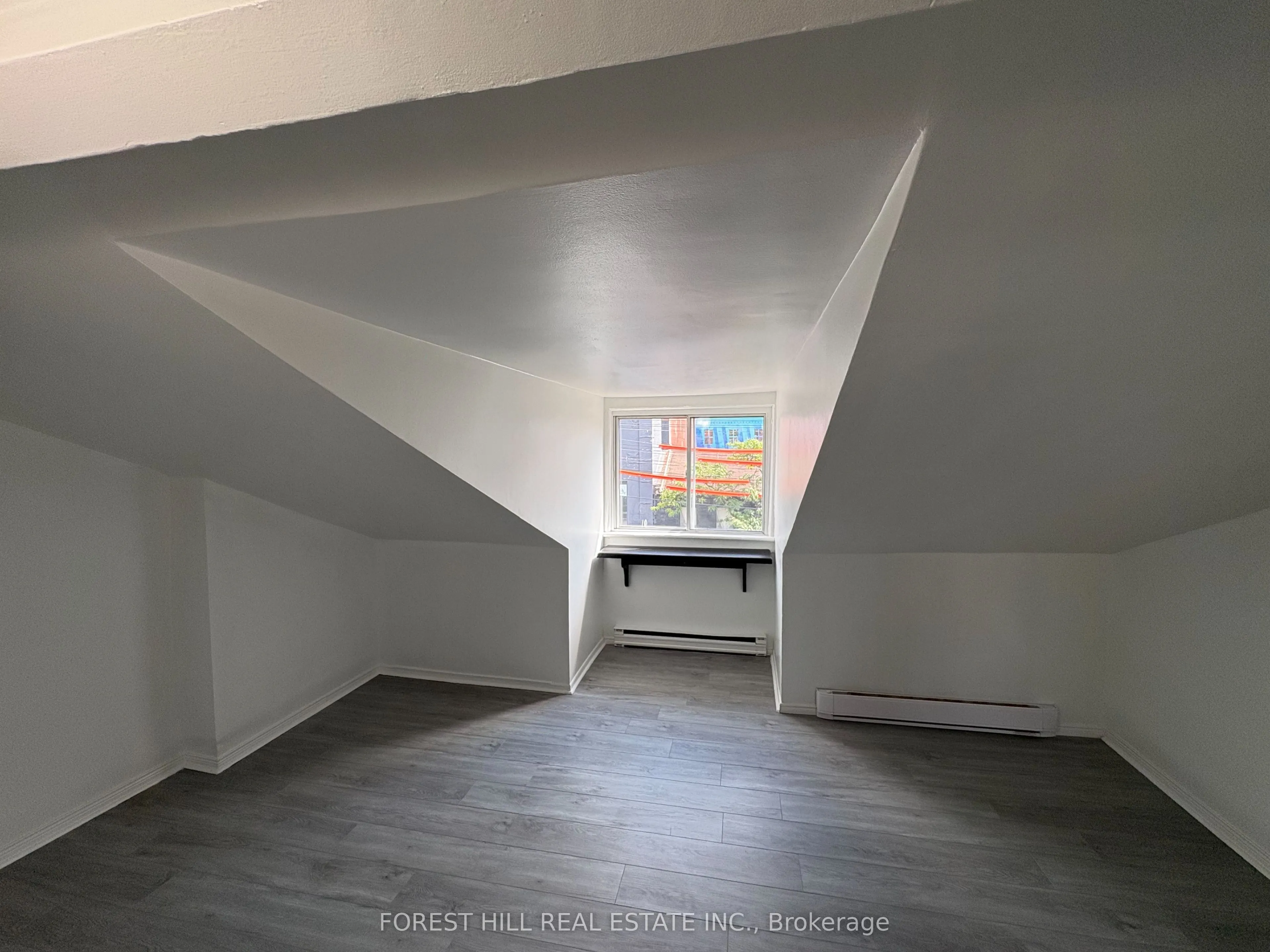 480 Queen Street W, #3