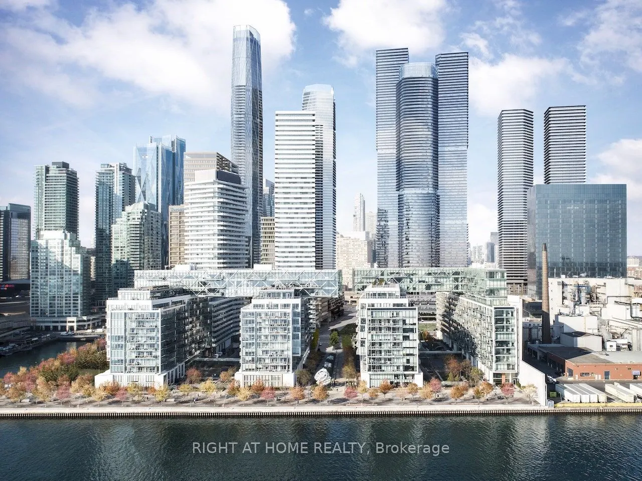 39 Queens Quay E, #804