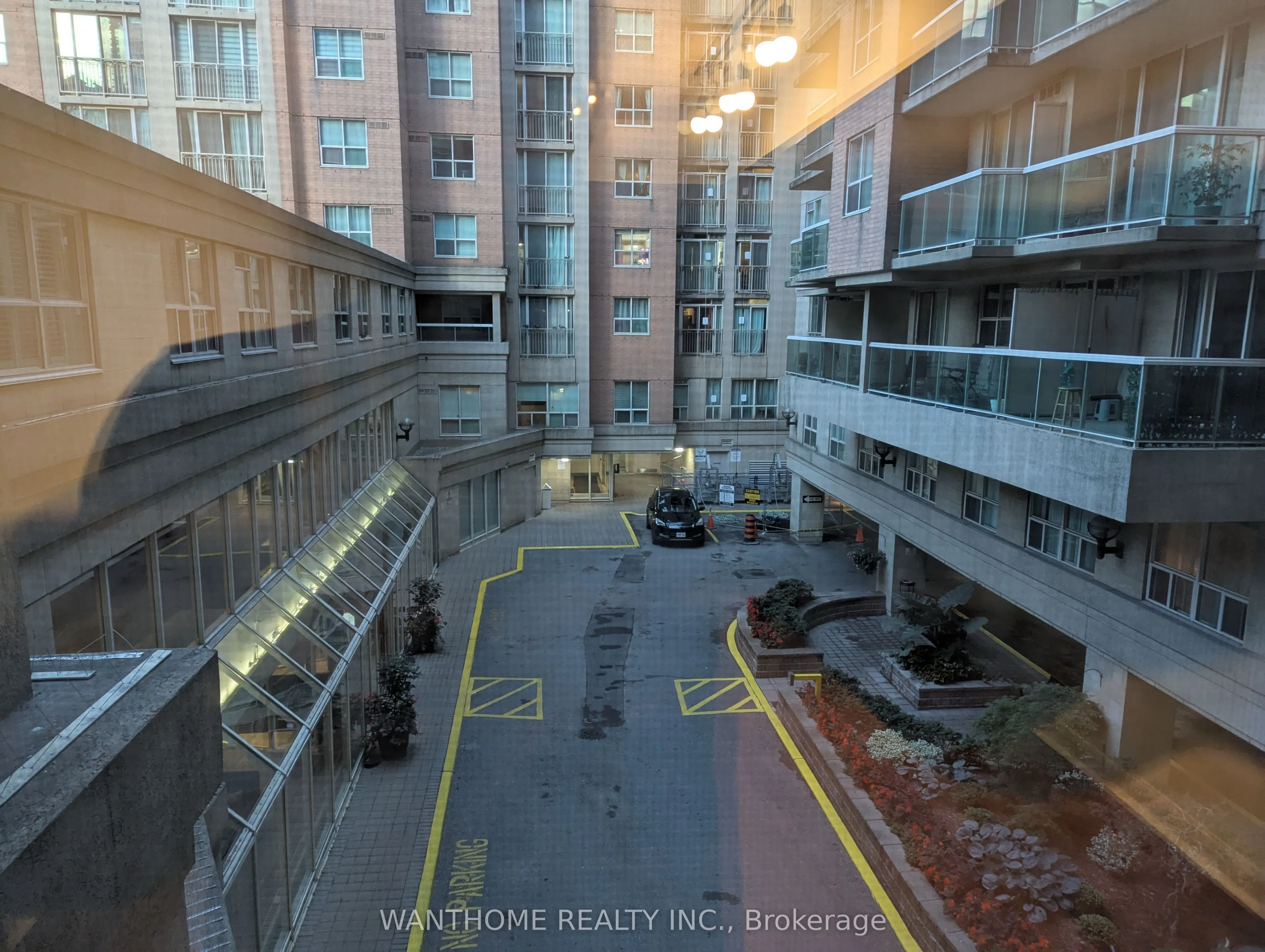 313 Richmond Street E, #350