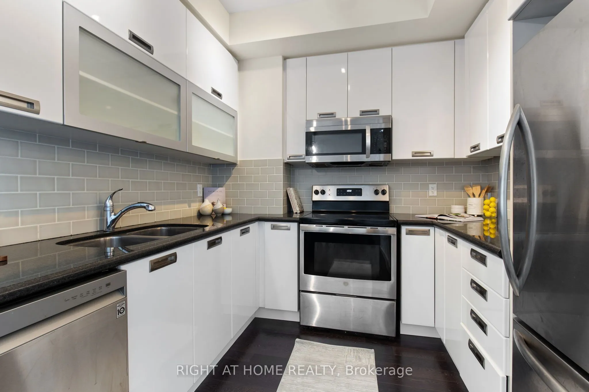 90 Stadium Road, #732