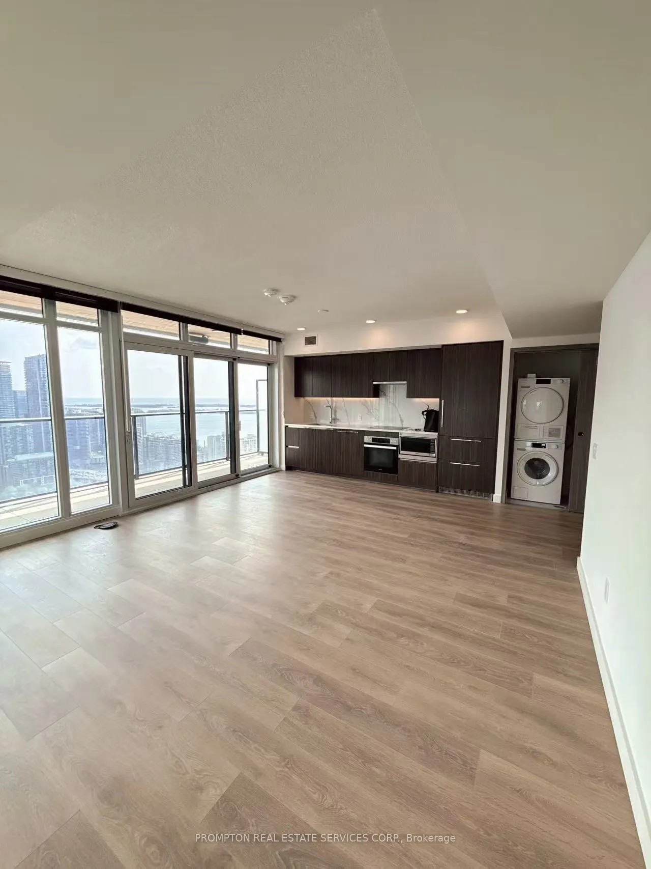 1 CONCORD CITYPLACE Way, #5303