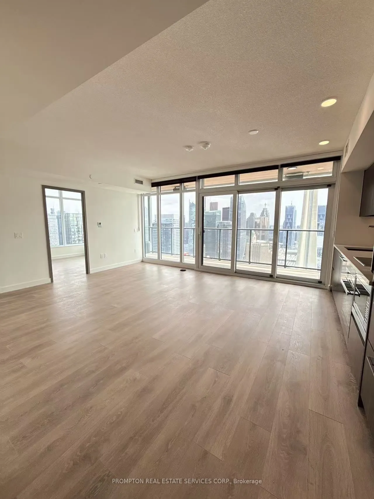 1 CONCORD CITYPLACE Way, #5303