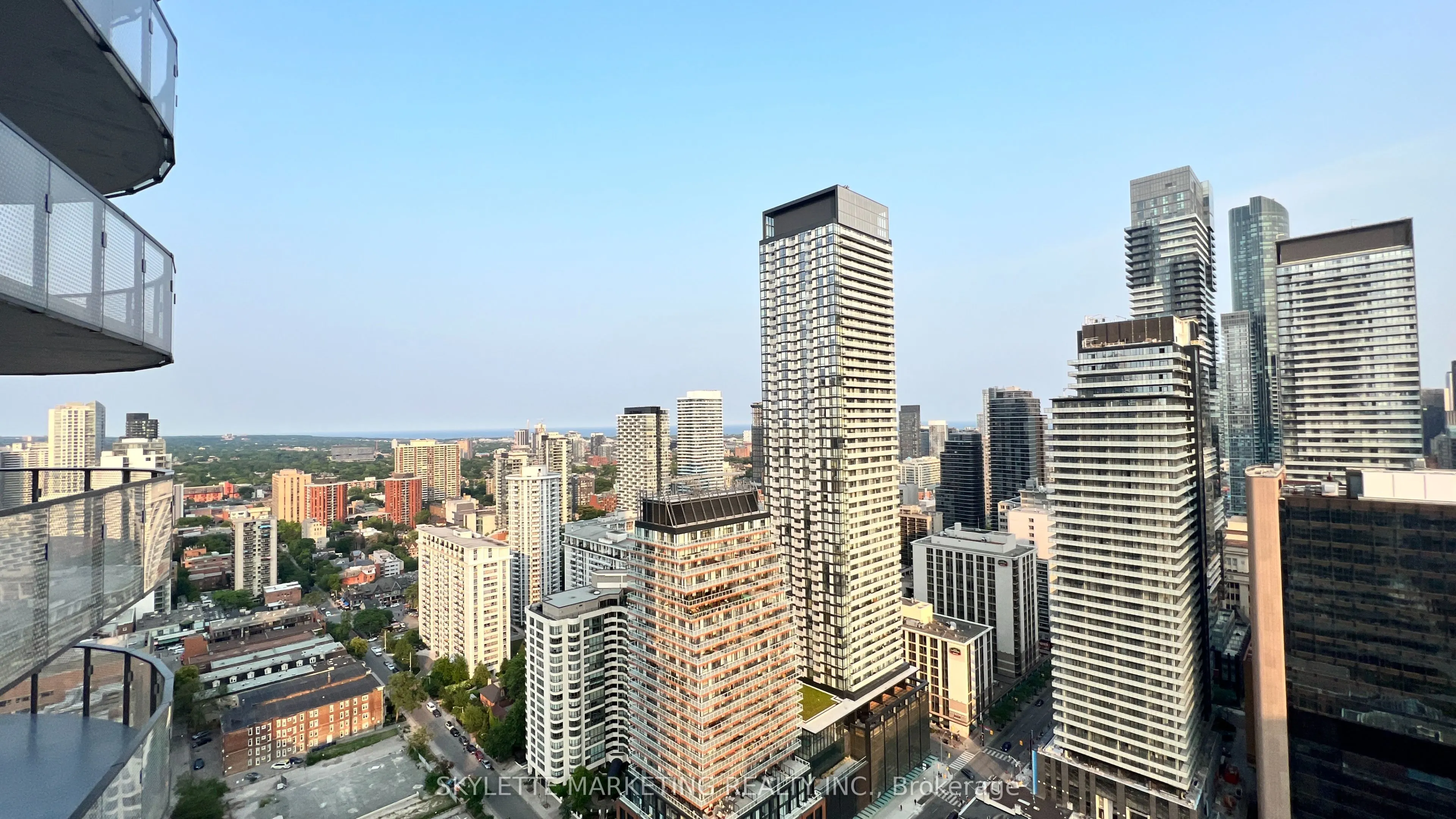 11 Wellesley Street W, #3204
