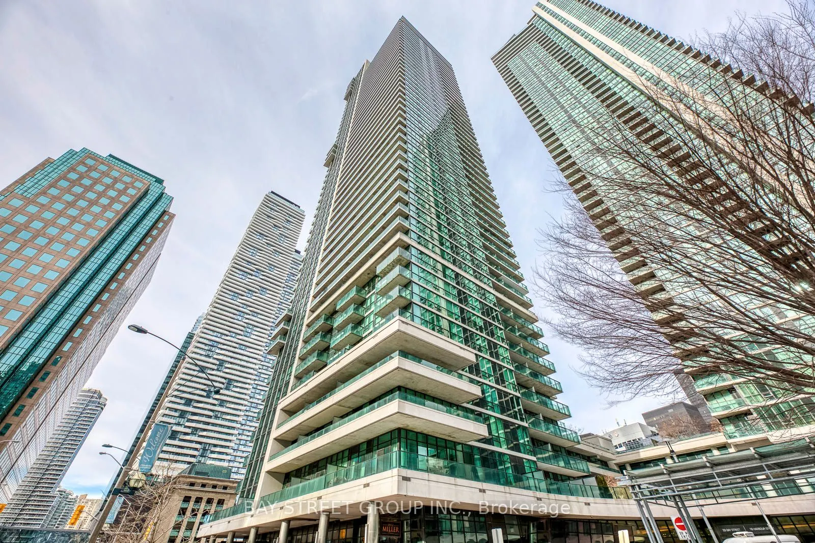 33 Bay Street, #2704