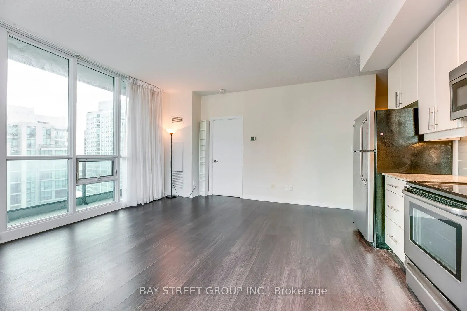 33 Bay Street, #2704