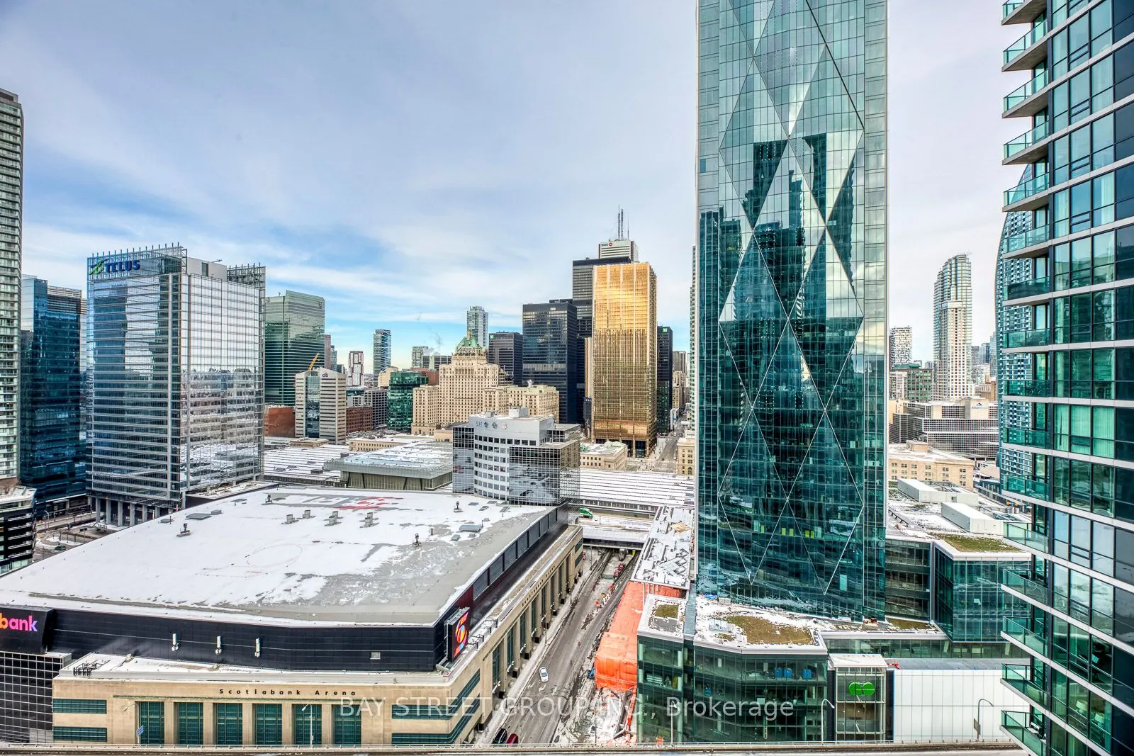 33 Bay Street, #2704